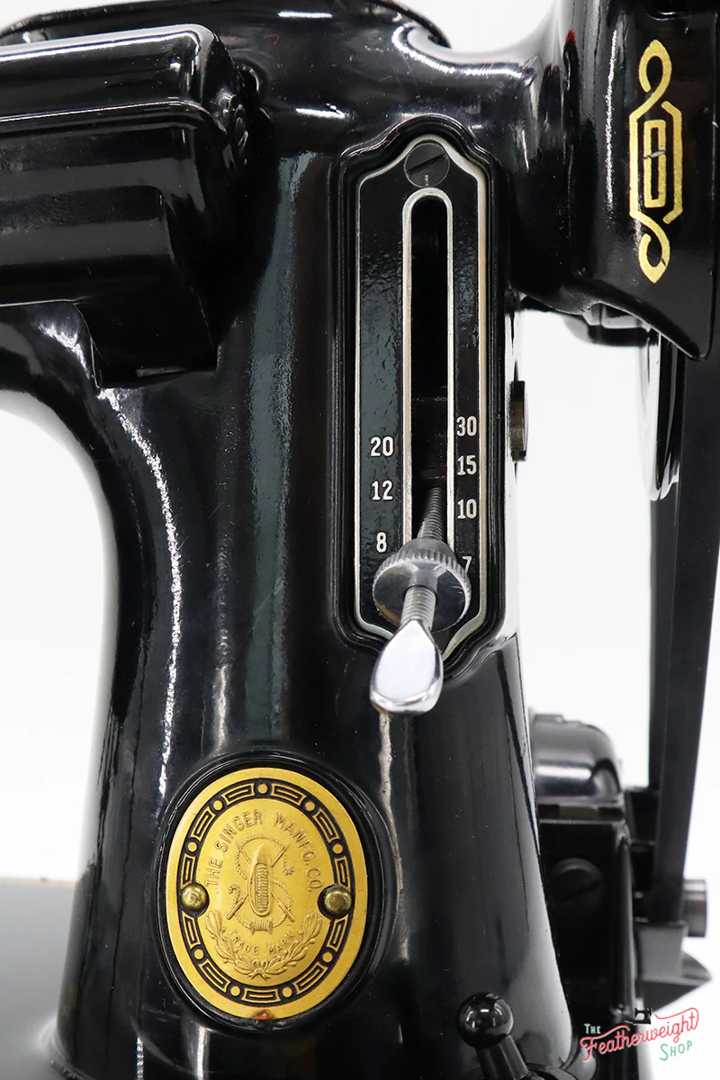 Singer Featherweight 221 Sewing Machine, AL033*** - Image 15