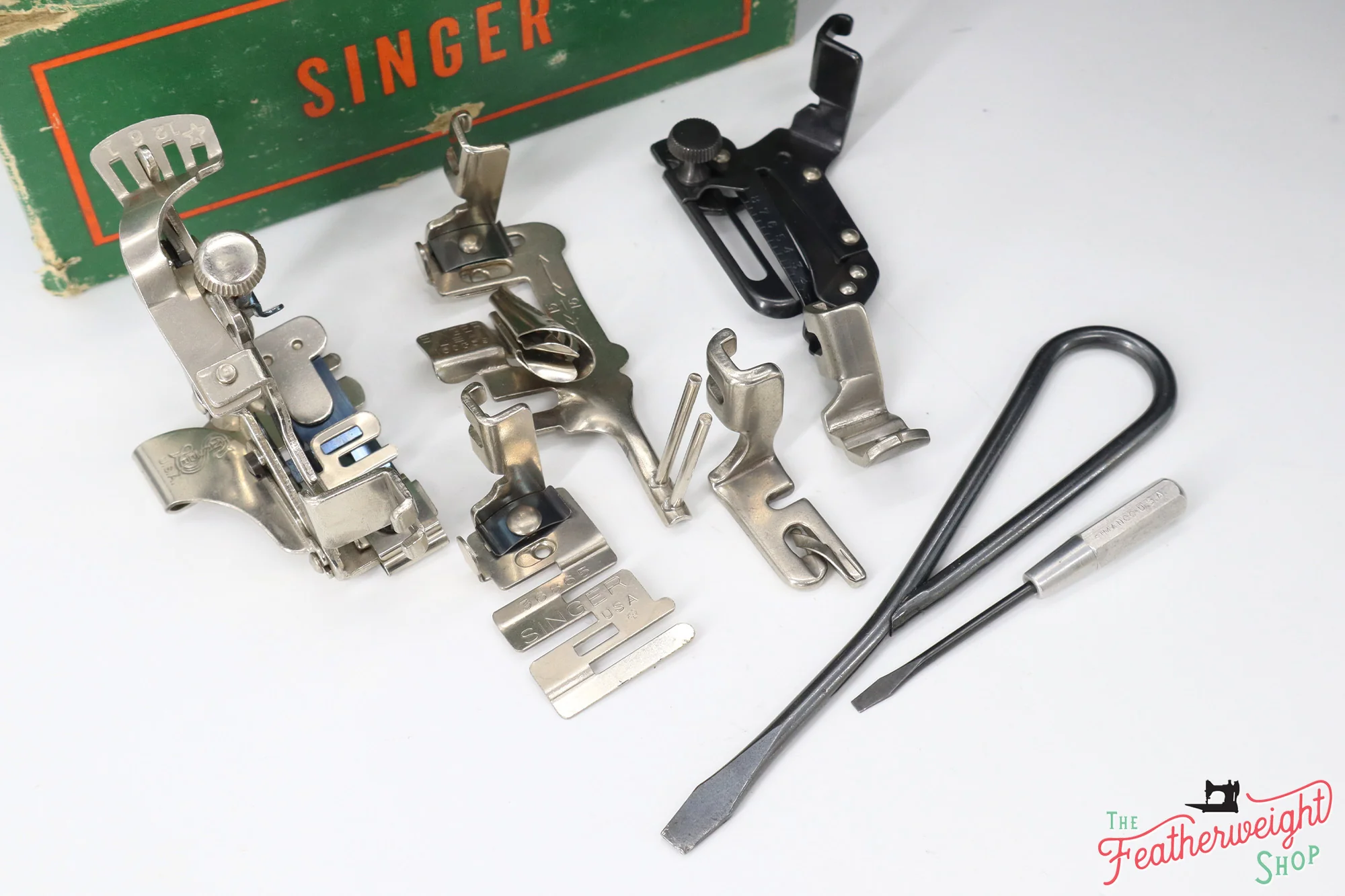 Singer Featherweight 221 Sewing Machine, AL165*** - Image 16