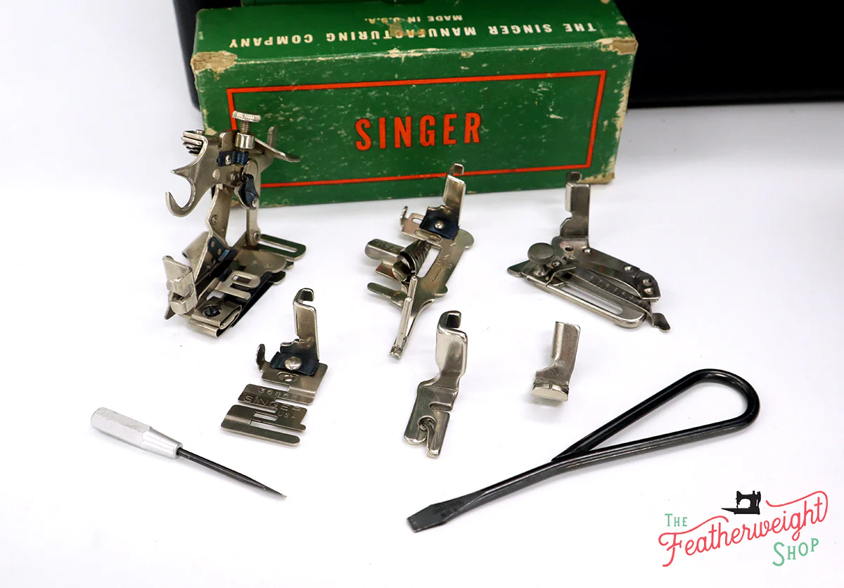 Singer Featherweight 221 Sewing Machine, AL180*** - Image 23