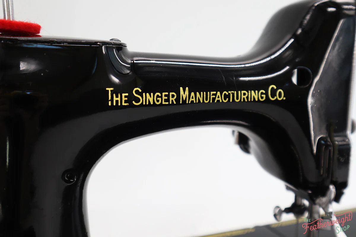 Singer Featherweight 221 Sewing Machine, AL183*** - Image 12