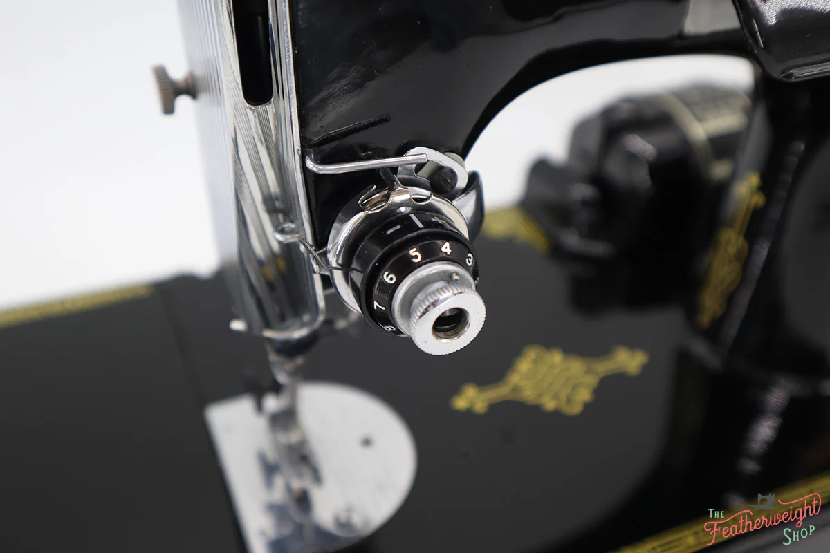 Singer Featherweight 221 Sewing Machine, AL183*** - Image 16