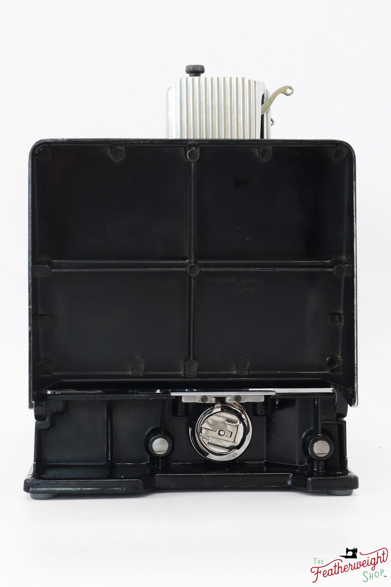 Singer Featherweight 221 Sewing Machine, AL391*** - 1953 - Image 4