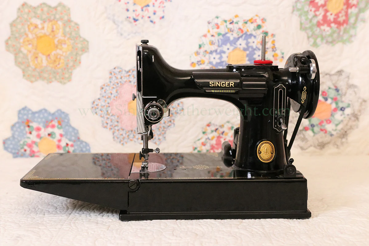 Singer Featherweight 221 Sewing Machine, AL416*** - Image 3