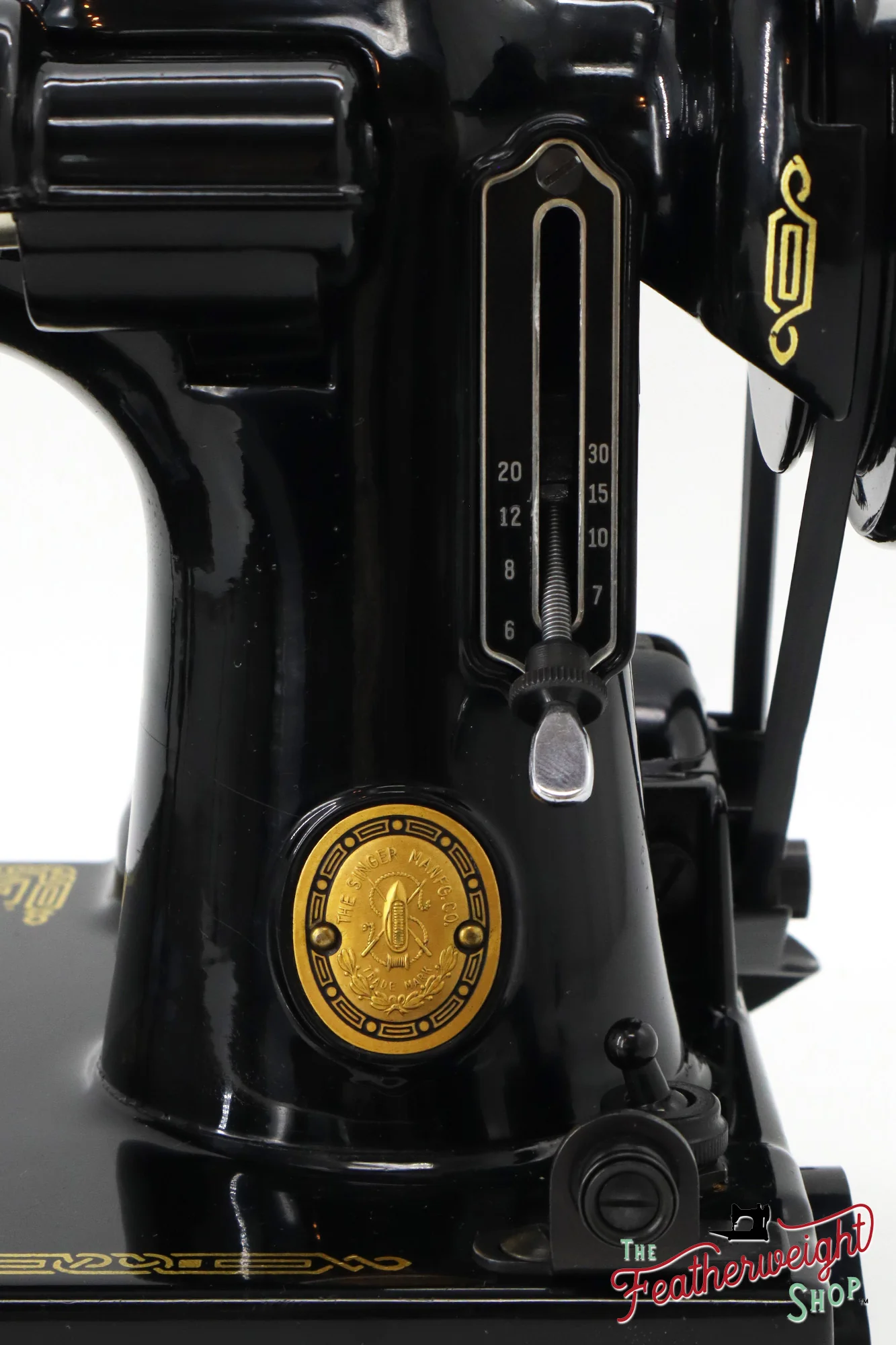 Singer Featherweight 221 Sewing Machine, AL418*** - 1953 - Image 14