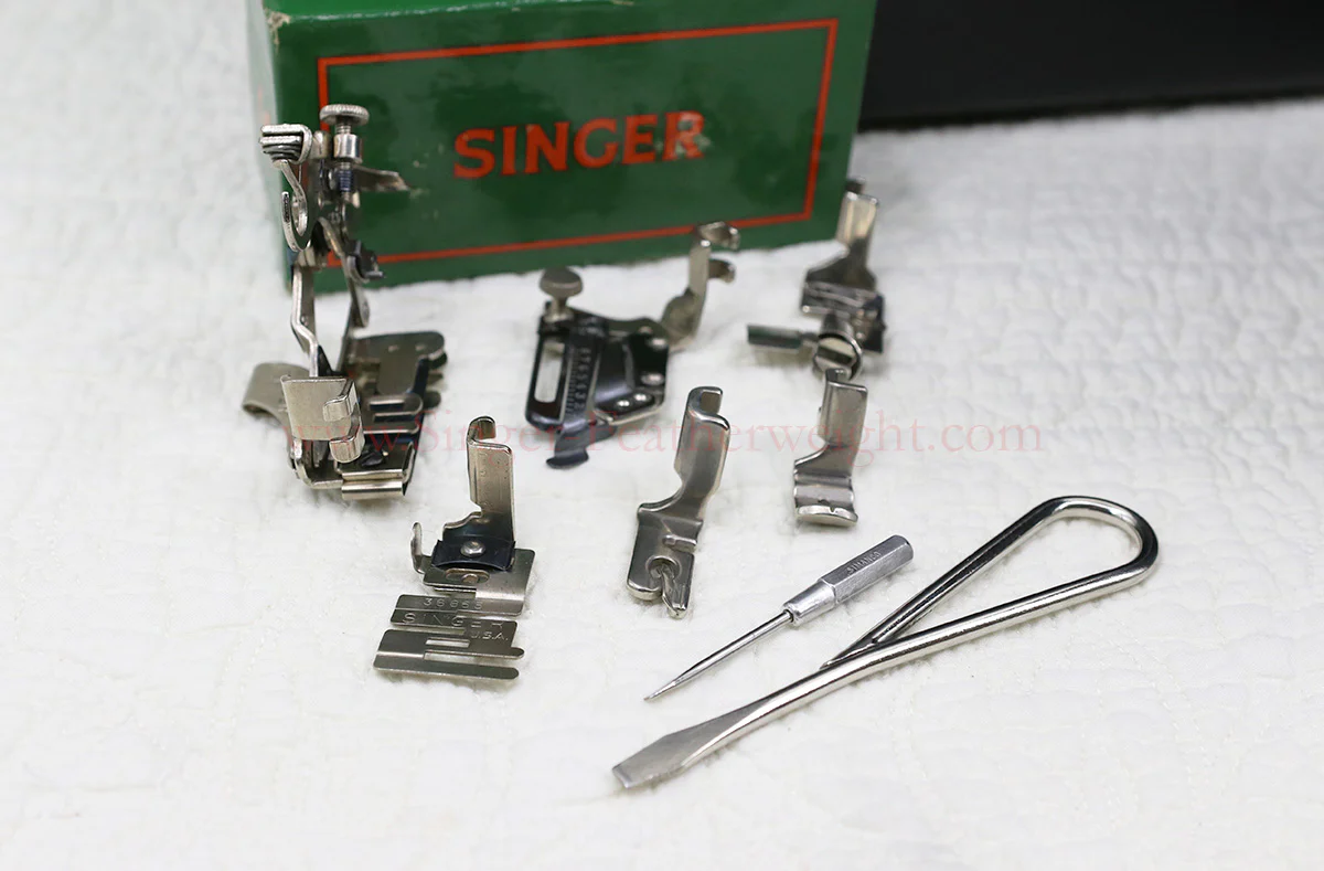 Singer Featherweight 221 Sewing Machine, AL419*** - Image 17