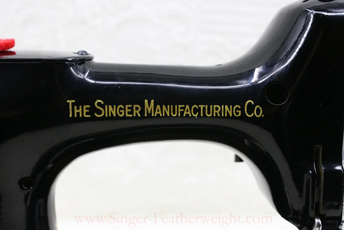 Singer Featherweight 221 Sewing Machine, AL419*** - Image 7