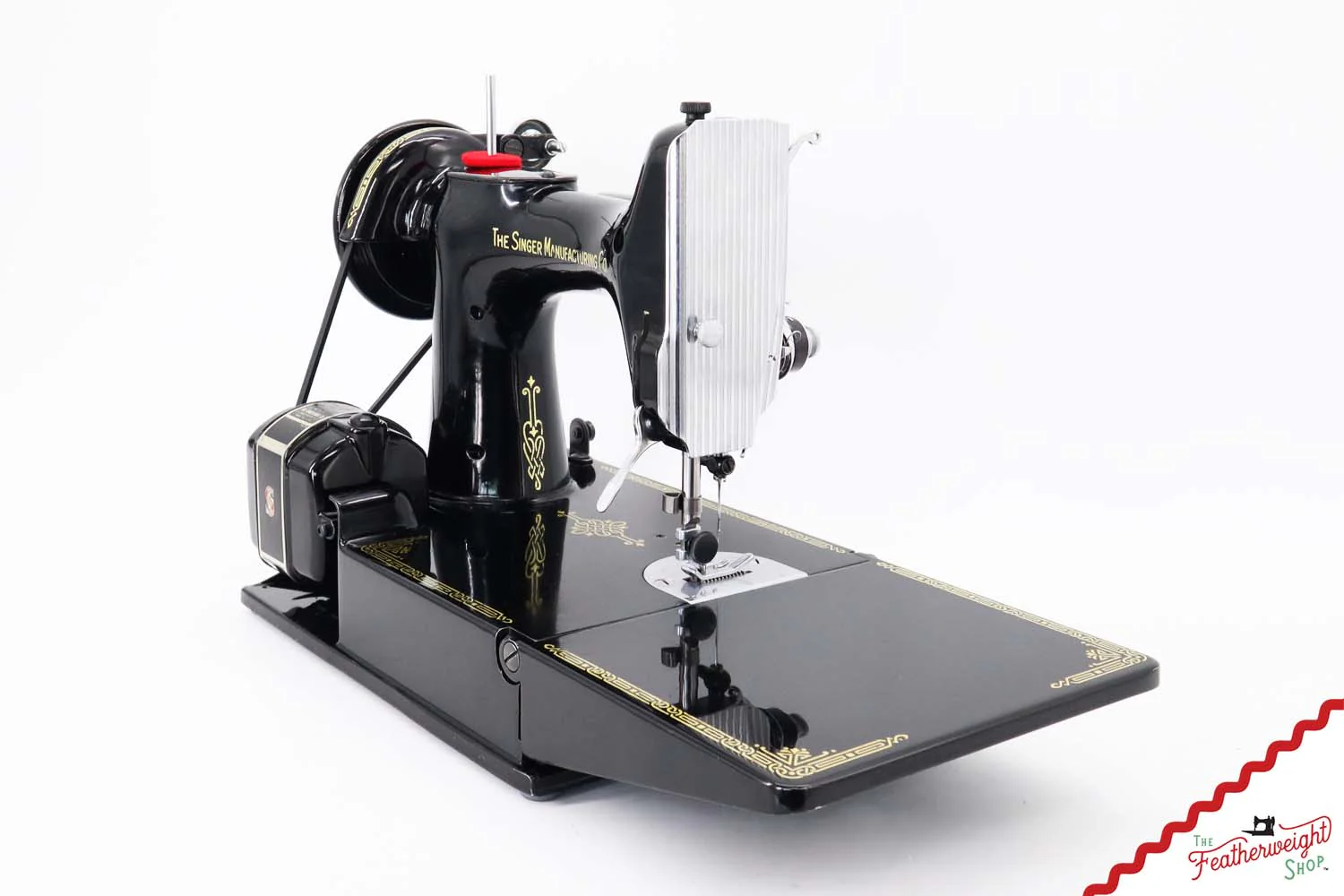 Singer Featherweight 221 Sewing Machine, AL4226** - 1953 - Image 5
