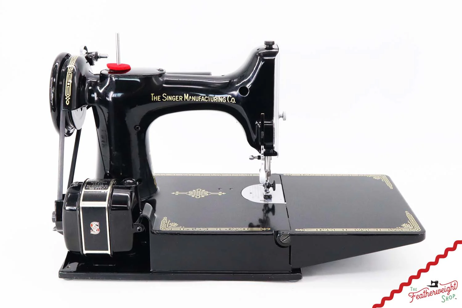 Singer Featherweight 221 Sewing Machine, AL4226** - 1953 - Image 6