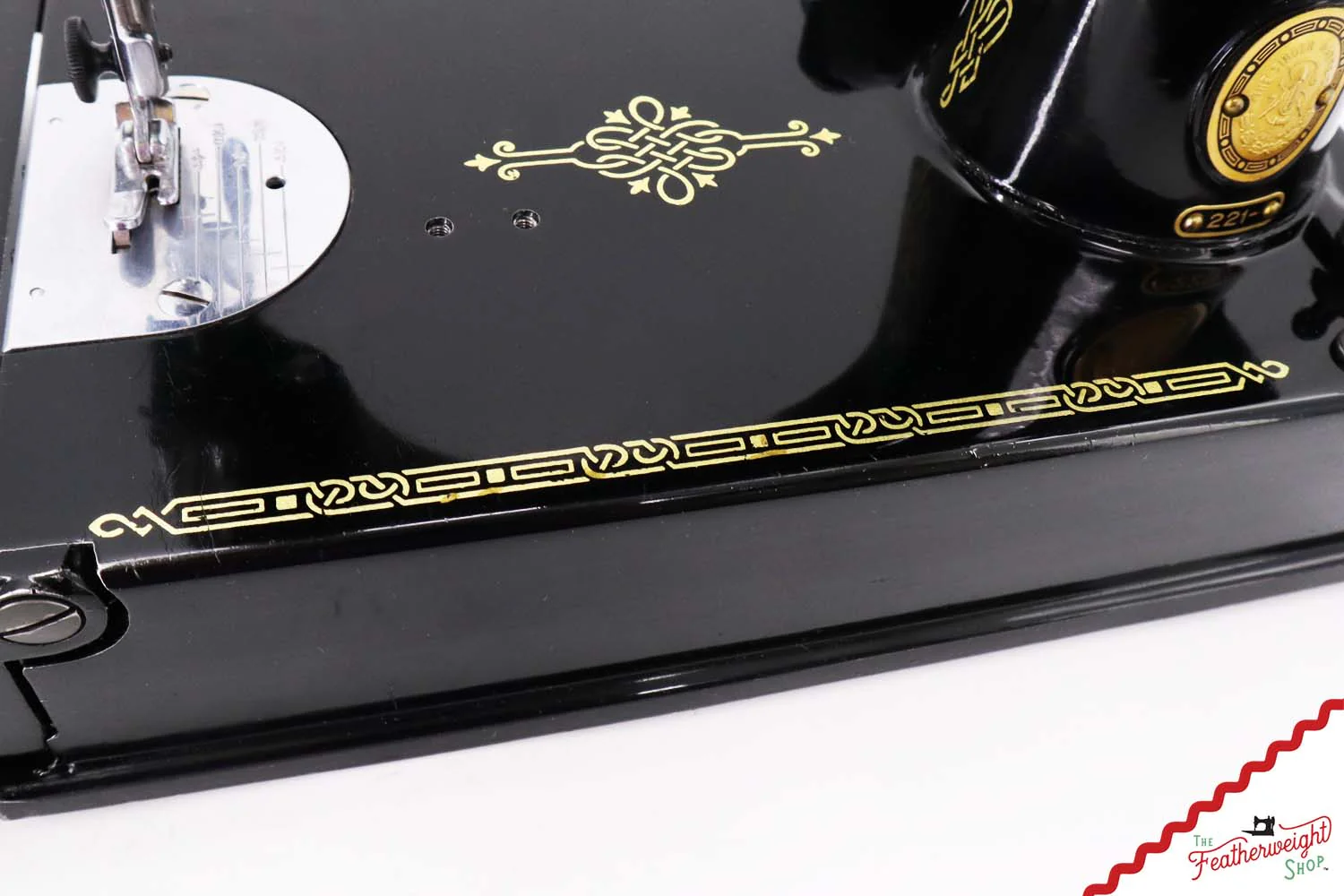 Singer Featherweight 221 Sewing Machine, AL4226** - 1953 - Image 7