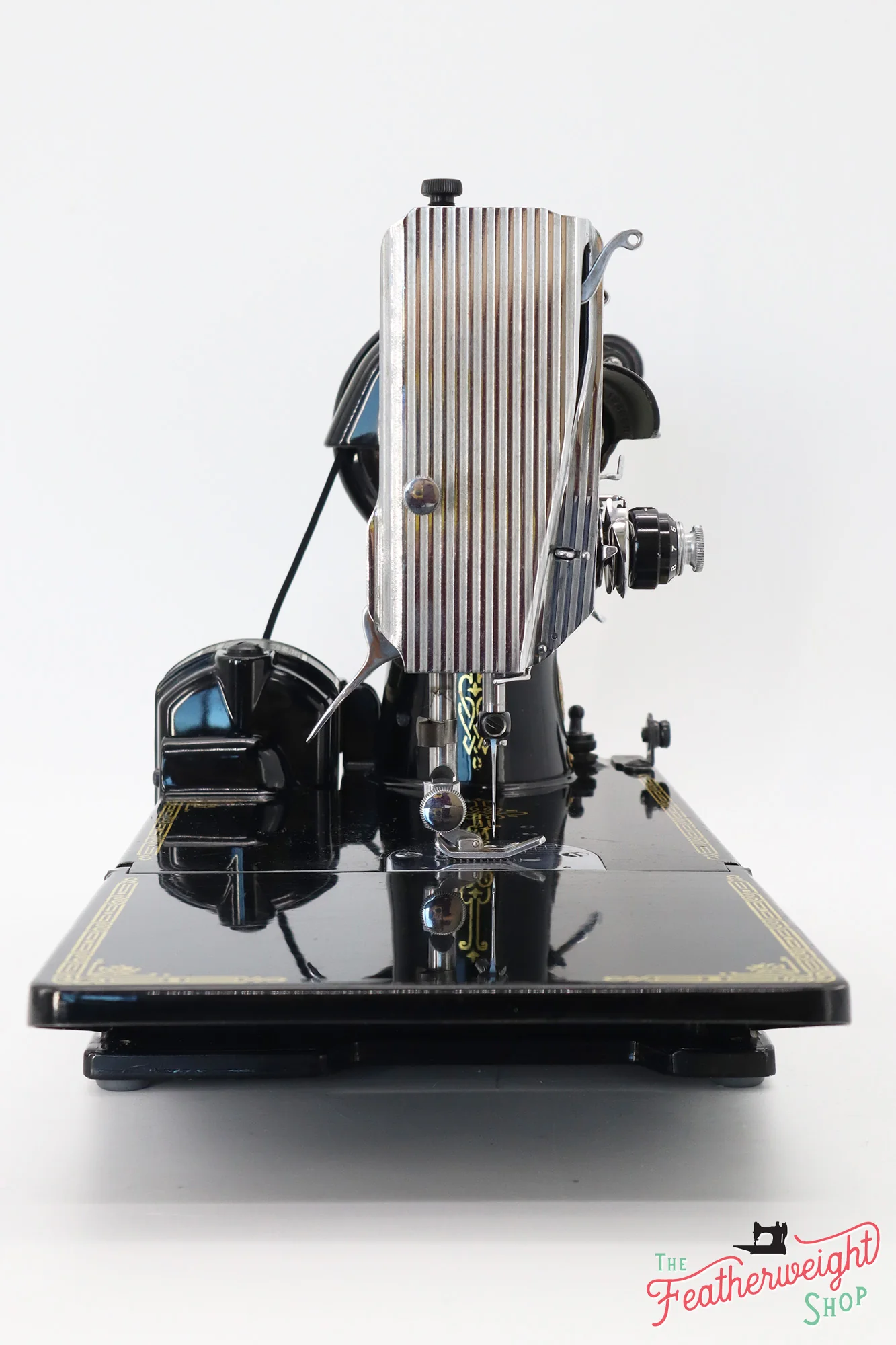 Singer Featherweight 221 Sewing Machine, AL432*** - Image 4