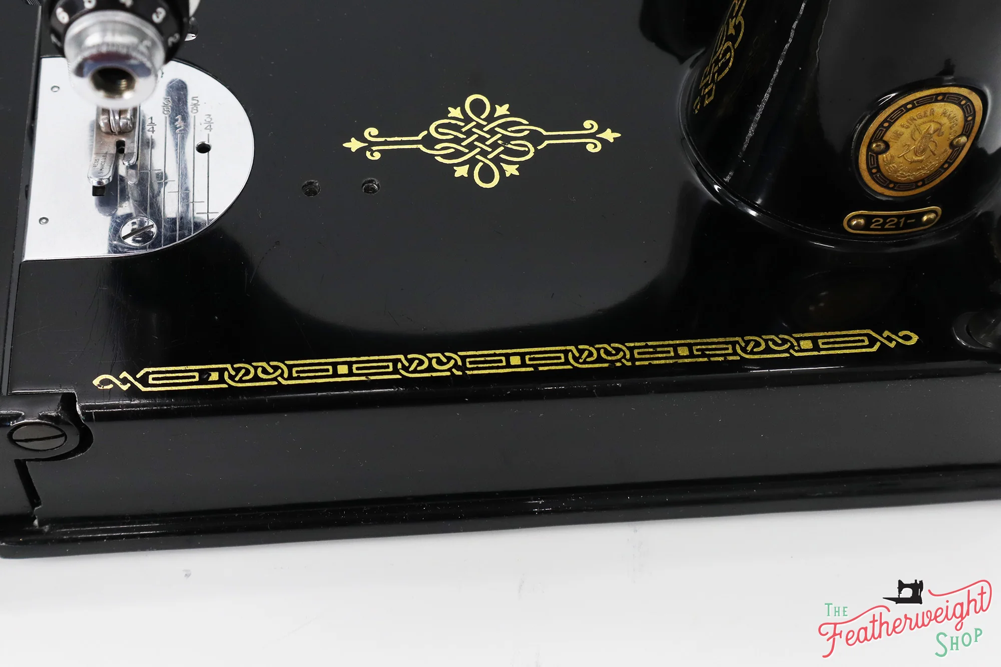 Singer Featherweight 221 Sewing Machine, AL432*** - Image 9