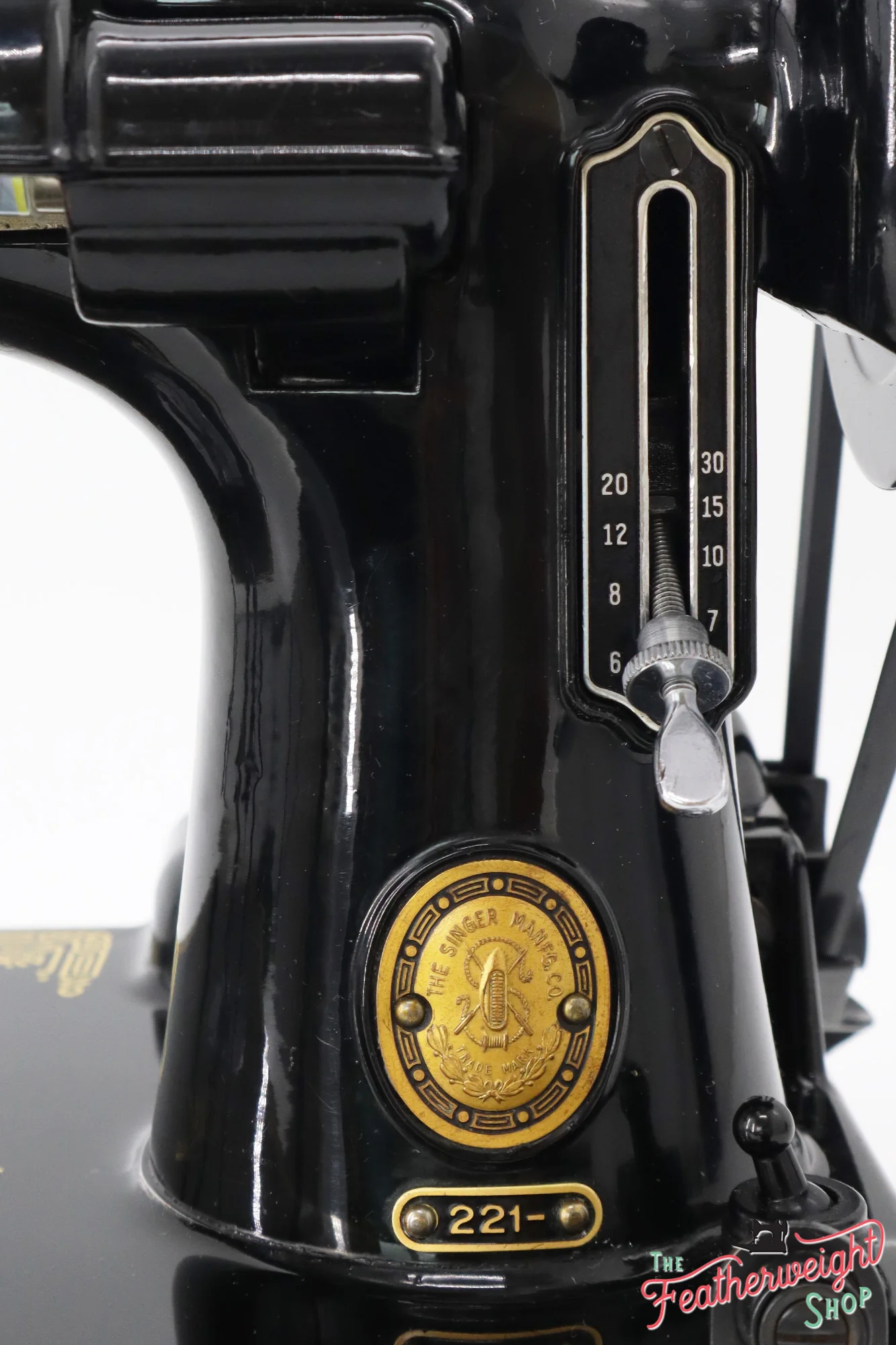 Singer Featherweight 221 Sewing Machine, AL437*** - Image 14