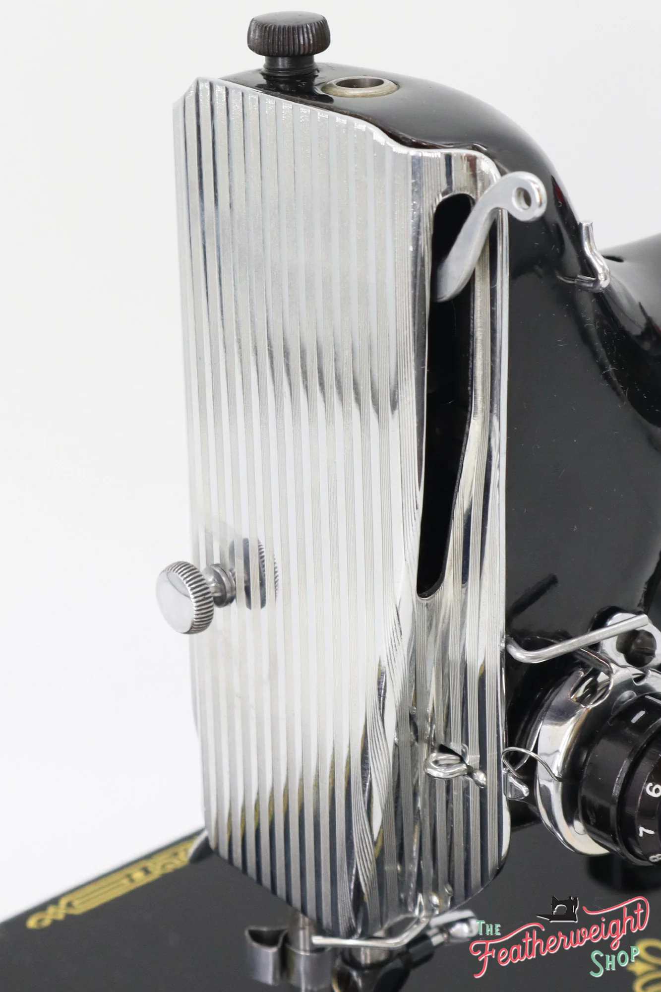 Singer Featherweight 221 Sewing Machine, AL437*** - Image 15