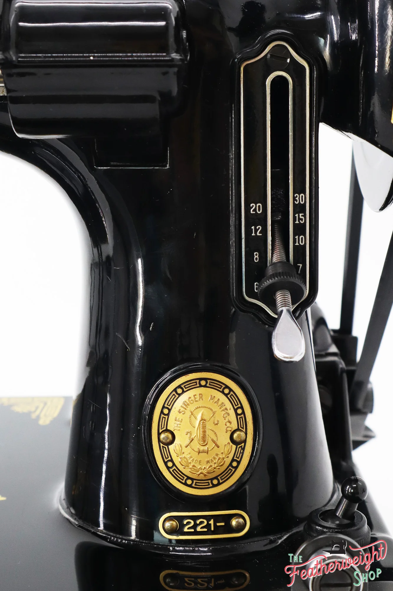 Singer Featherweight 221 Sewing Machine, AL538*** - Image 16