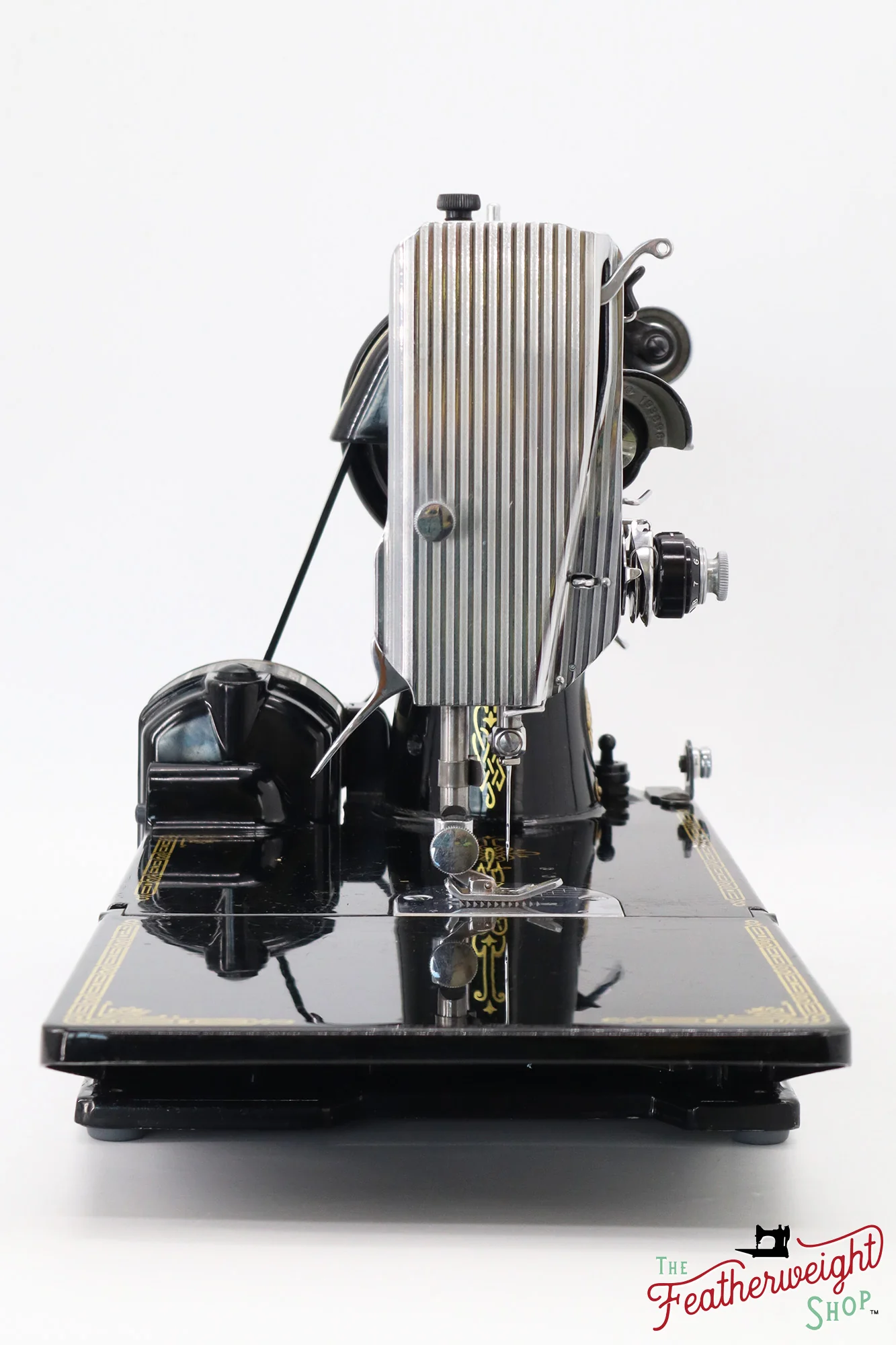 Singer Featherweight 221 Sewing Machine, AL554*** - 1953 - Image 3
