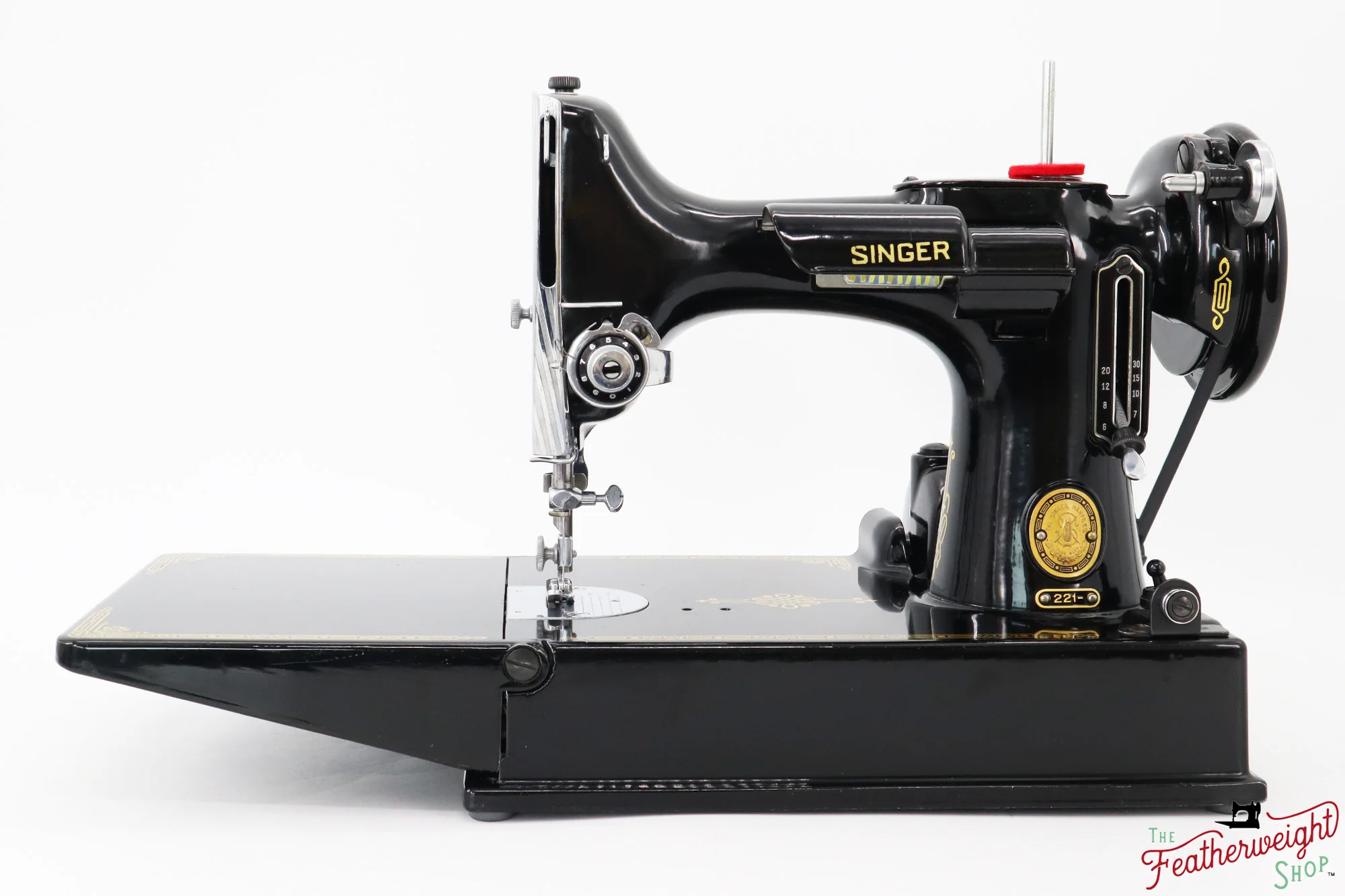 Singer Featherweight 221 Sewing Machine, AL555*** - 1953 - Image 2
