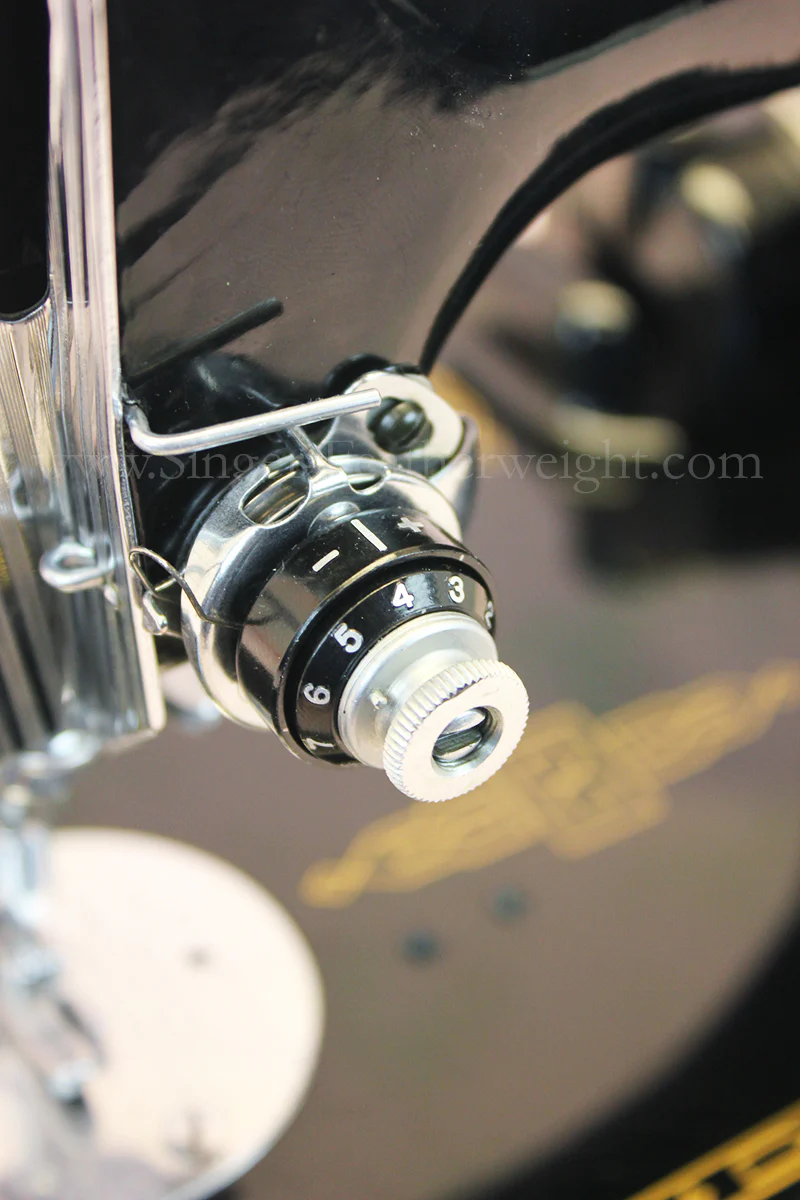 Singer Featherweight 221 Sewing Machine, AL565*** - Image 11