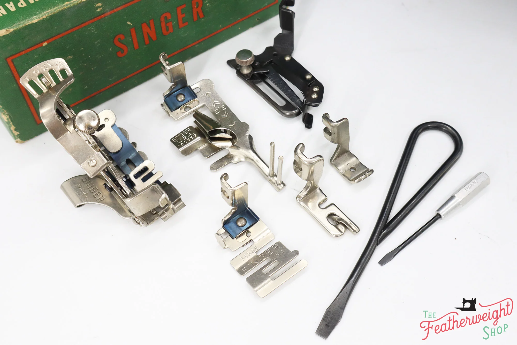Singer Featherweight 221 Sewing Machine - AL708*** - Image 17