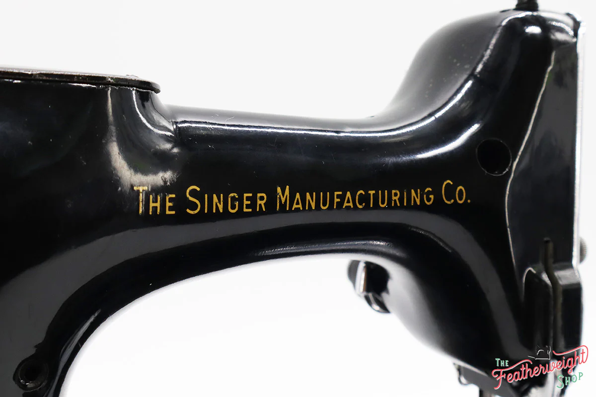 Singer Featherweight 221 Sewing Machine, AL709*** - Image 13