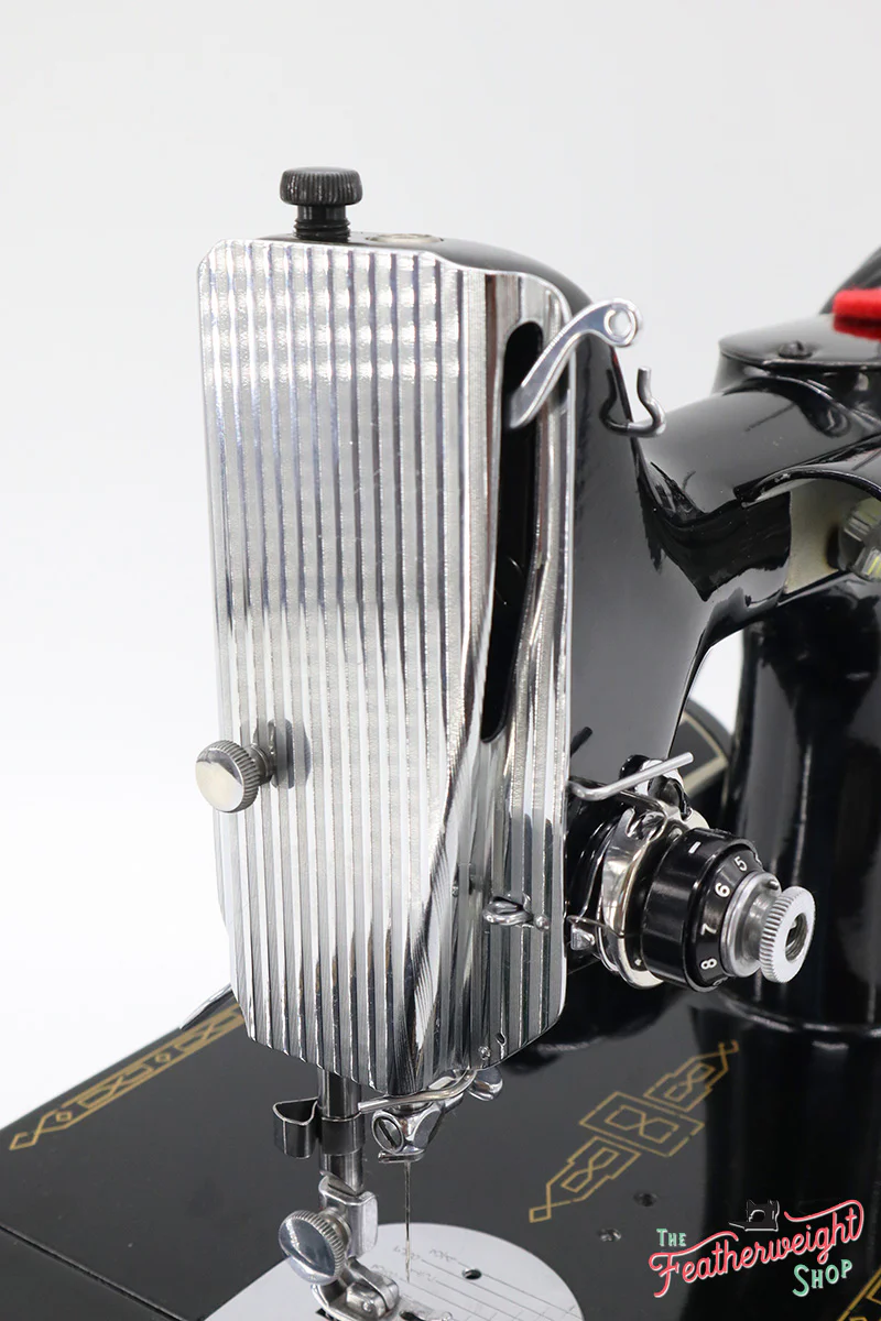 Singer Featherweight 221 Sewing Machine, AL709*** - Image 16