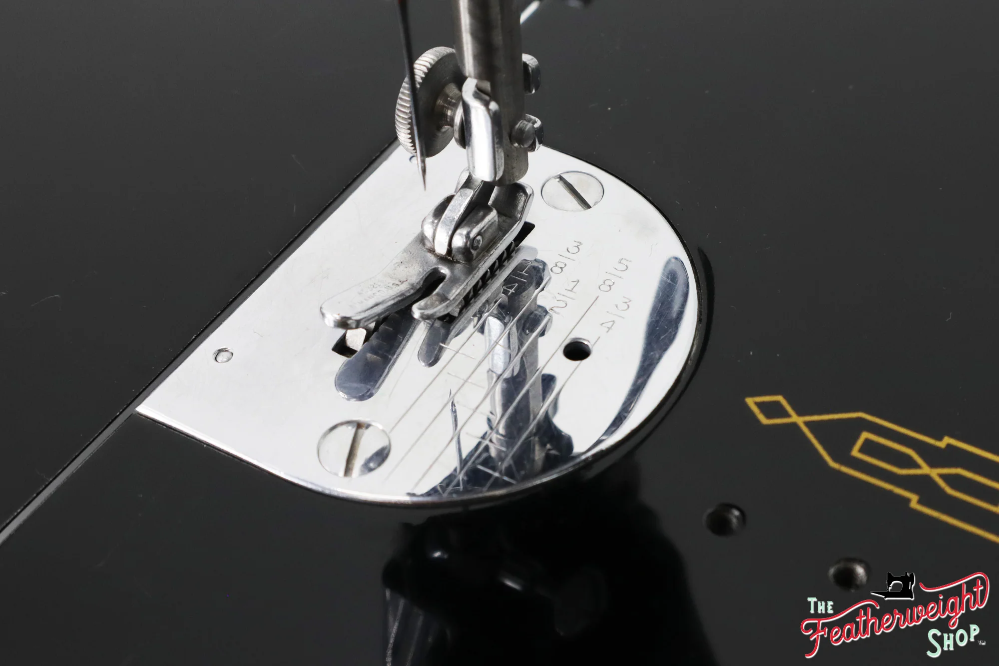 Singer Featherweight 221 Sewing Machine, AL735*** - 1954 - Image 13
