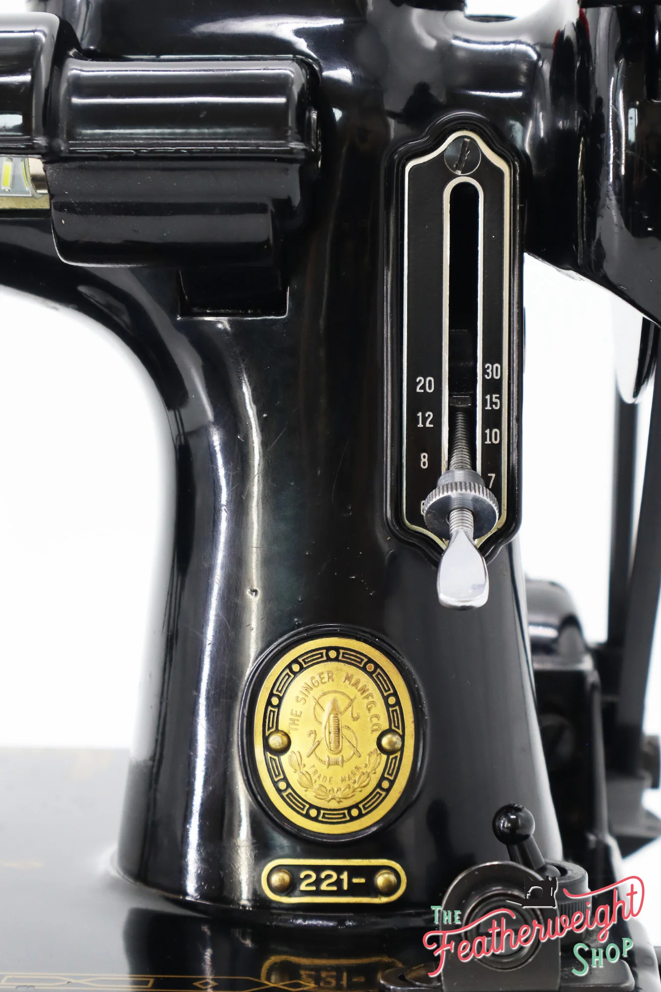 Singer Featherweight 221 Sewing Machine, AL902*** - 1955 - Image 14