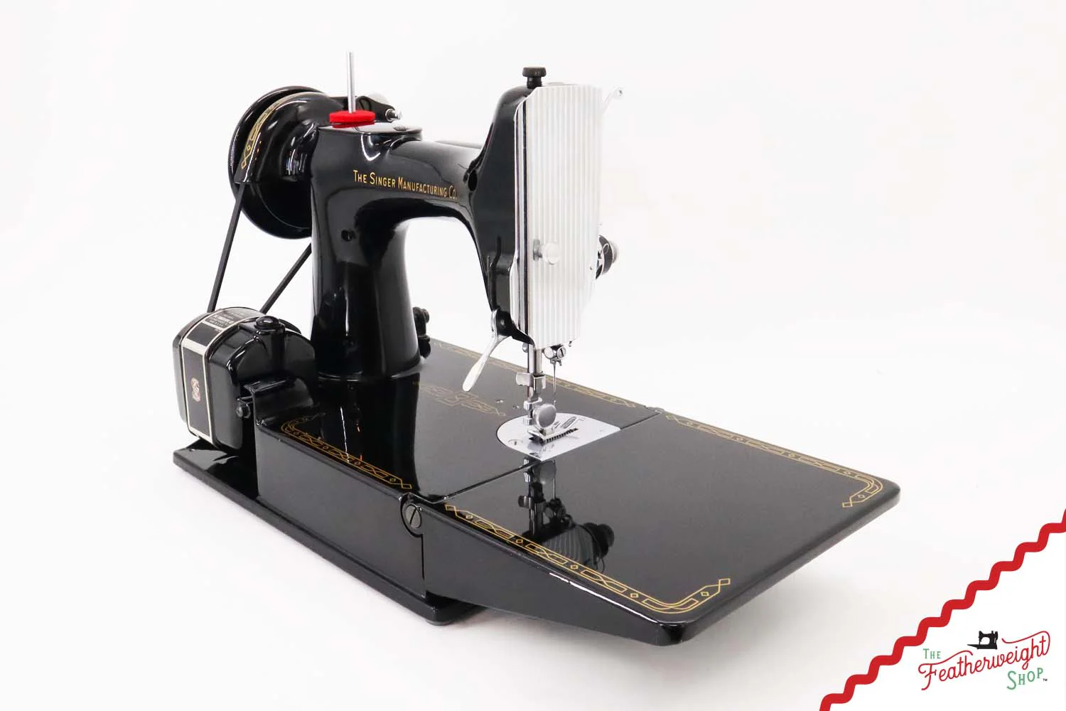 Singer Featherweight 221 Sewing Machine, AL9069** - 1955 - Image 5