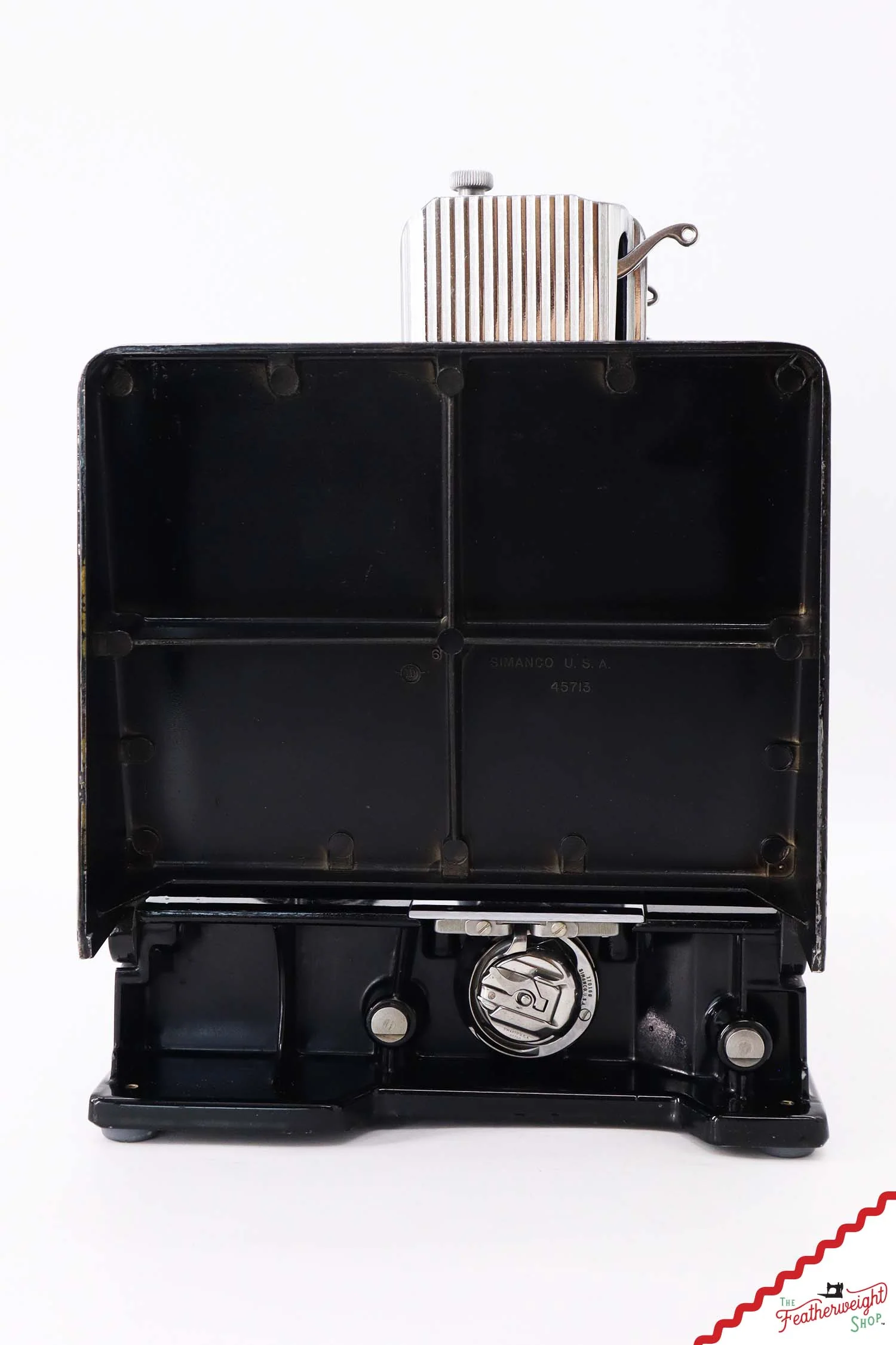 Singer Featherweight 221 Sewing Machine, AL9121** - Quilter's Special! - Image 4