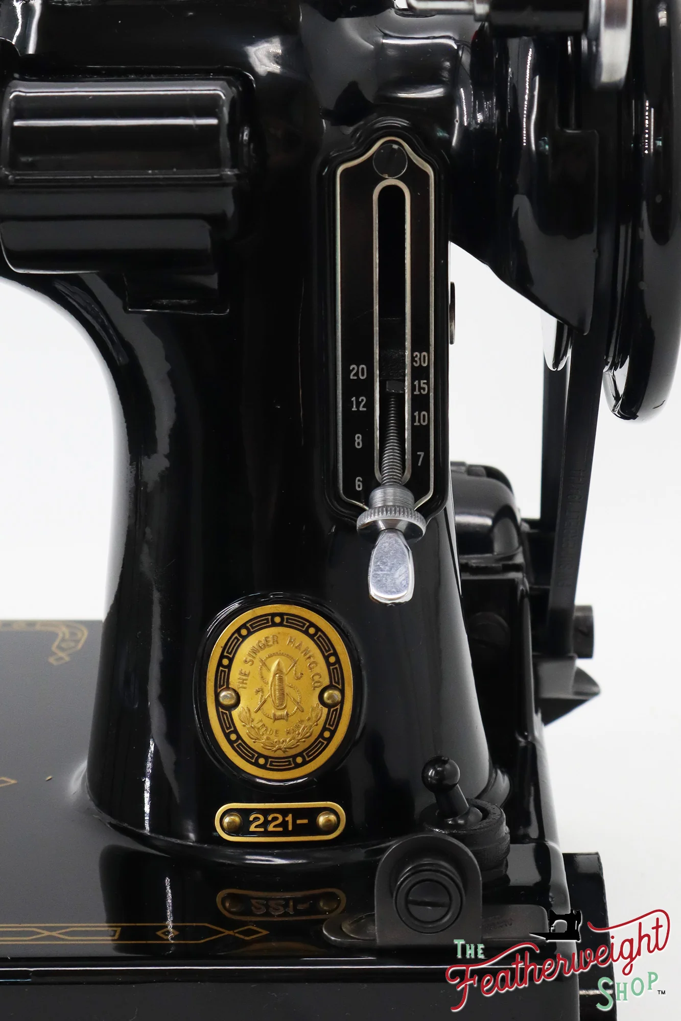 Singer Featherweight 221 Sewing Machine, AL9364** - 1955 - Image 12