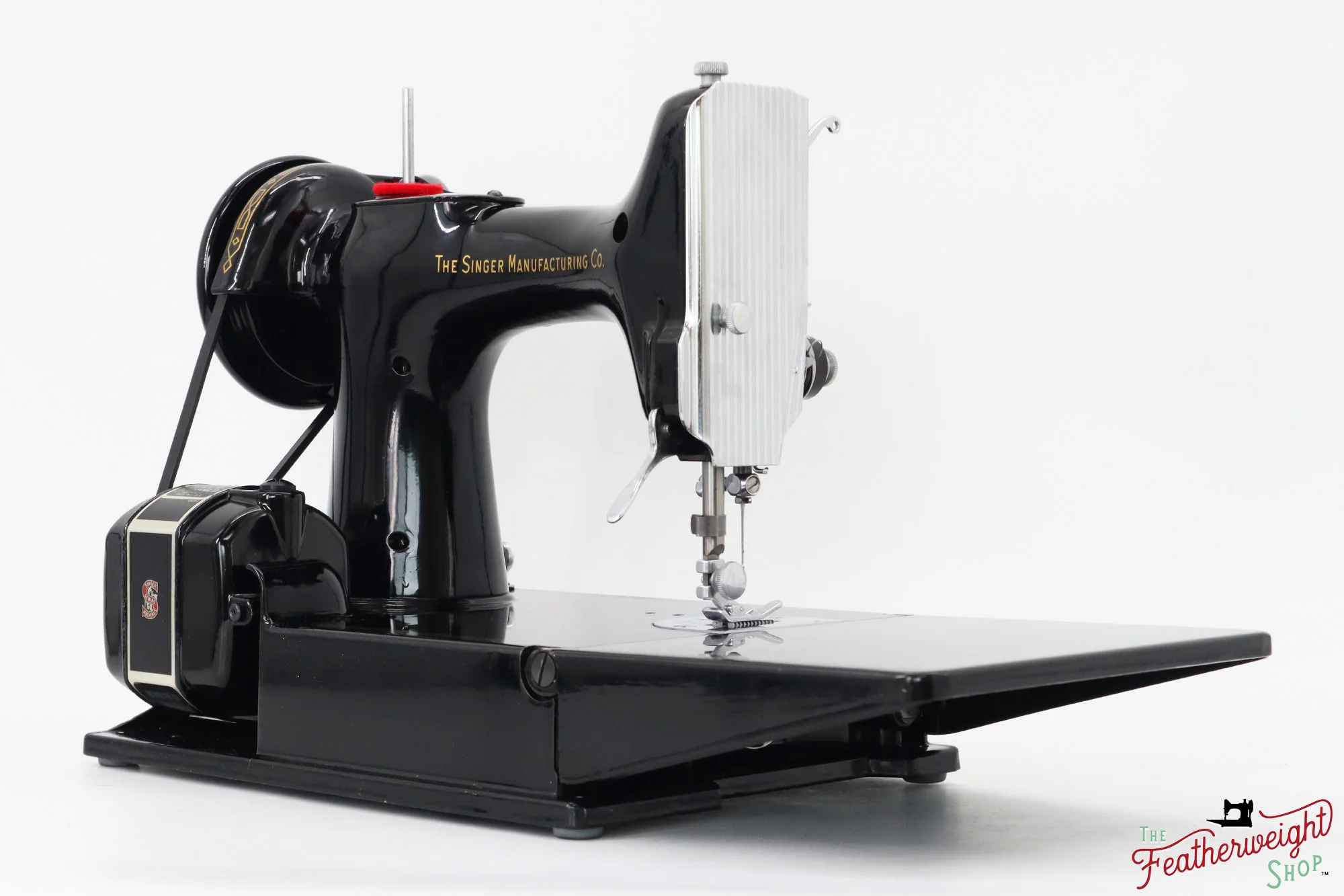 Singer Featherweight 221 Sewing Machine, AM151*** - 1955 - Image 5