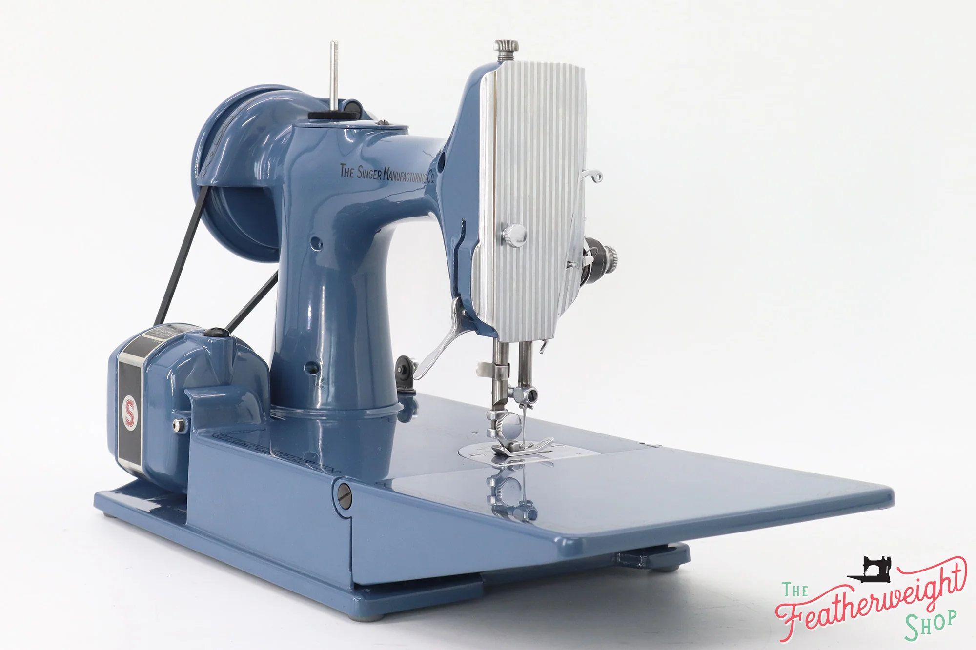 Singer Featherweight 221 Sewing Machine AM153*** - Fully Restored in Denim - Image 5