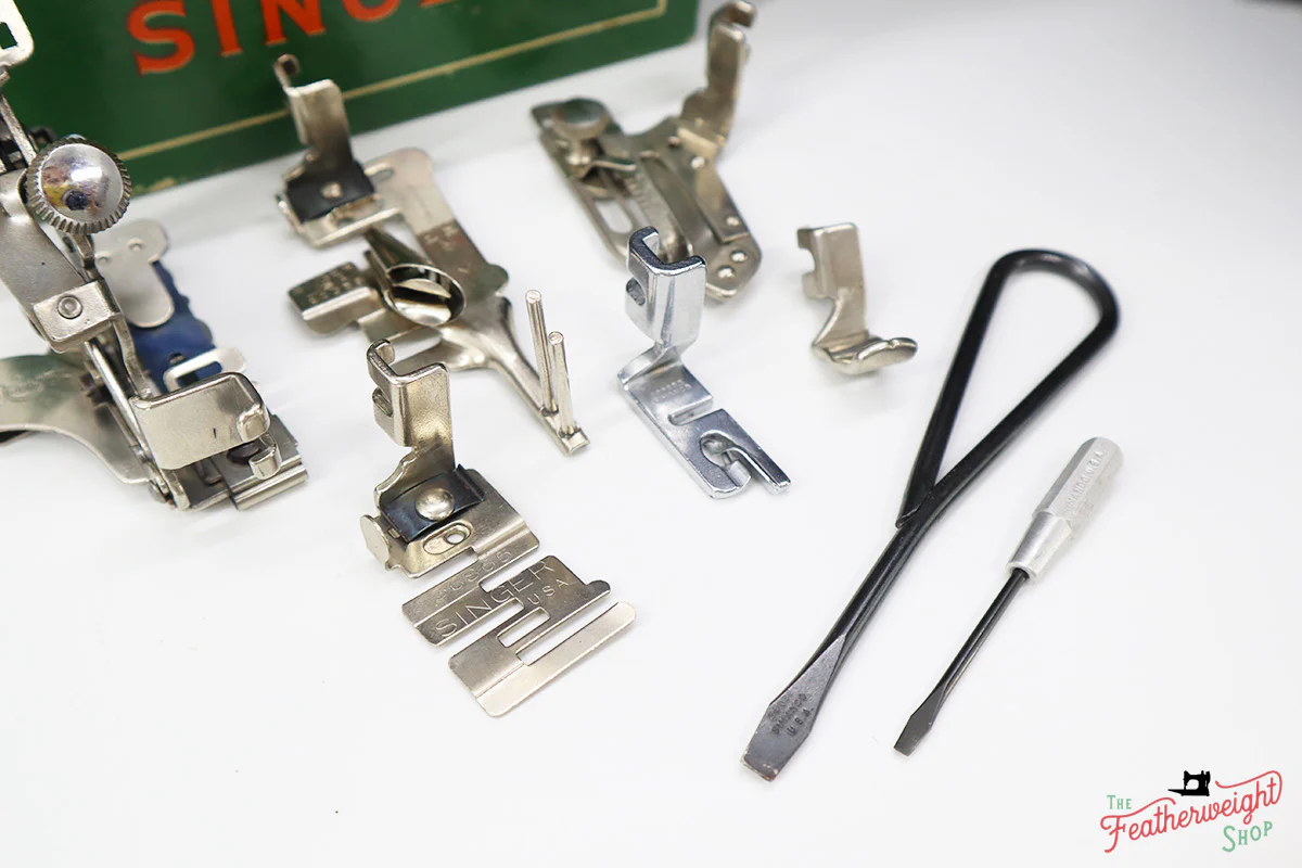 Singer Featherweight 221 Sewing Machine, AM155*** - Image 16