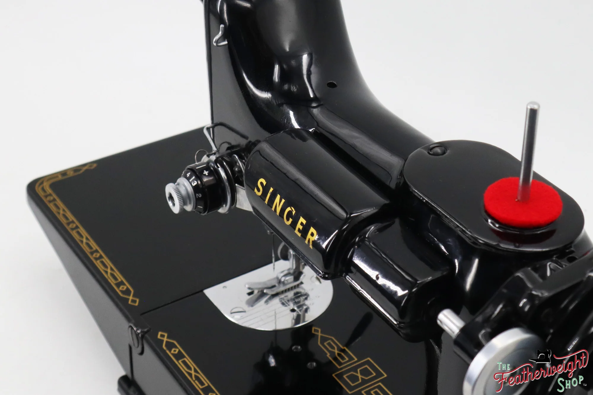 Singer Featherweight 221 Sewing Machine, AM1620** - 1955 - Image 12
