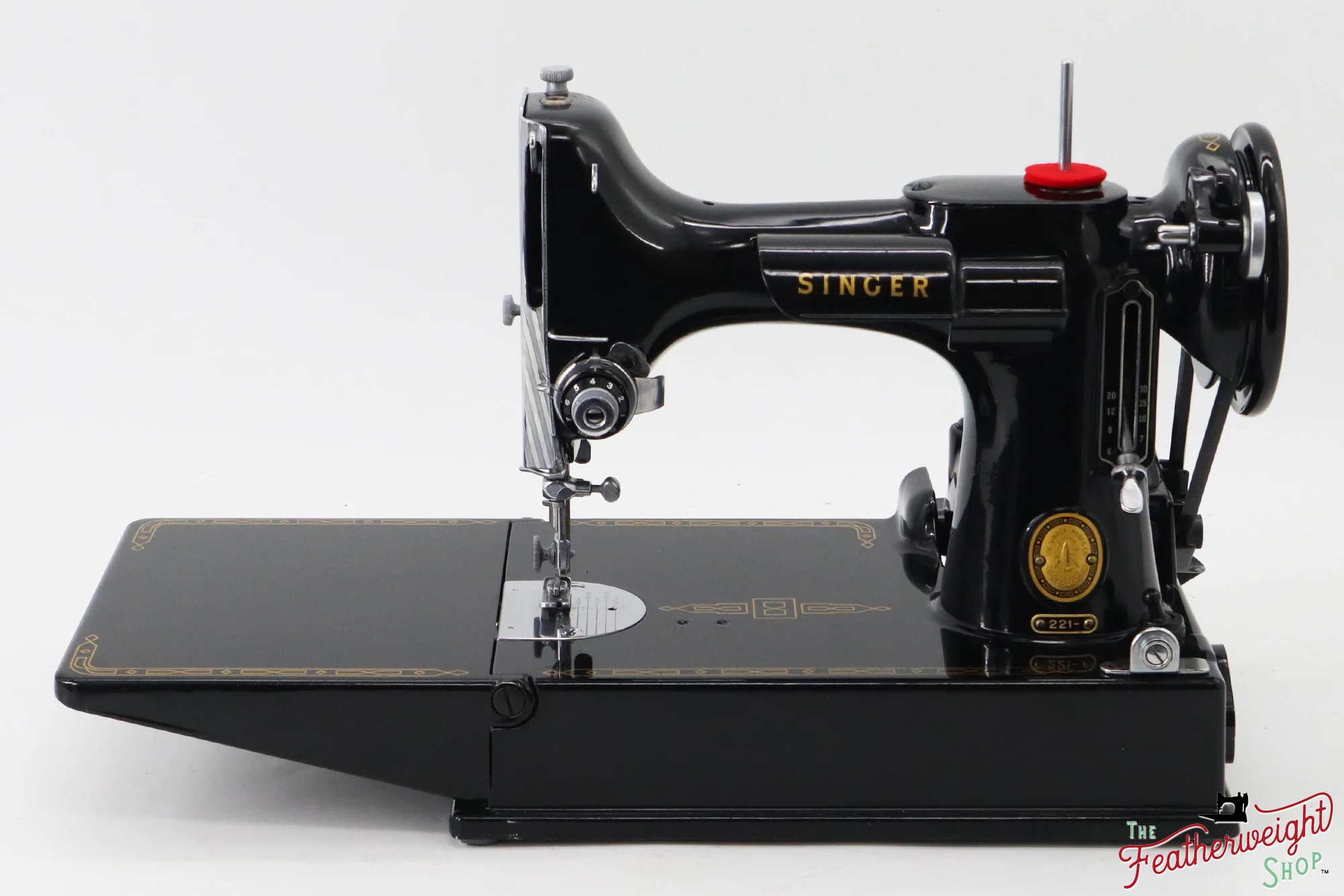 Singer Featherweight 221 Sewing Machine, AM1620** - 1955 - Image 2