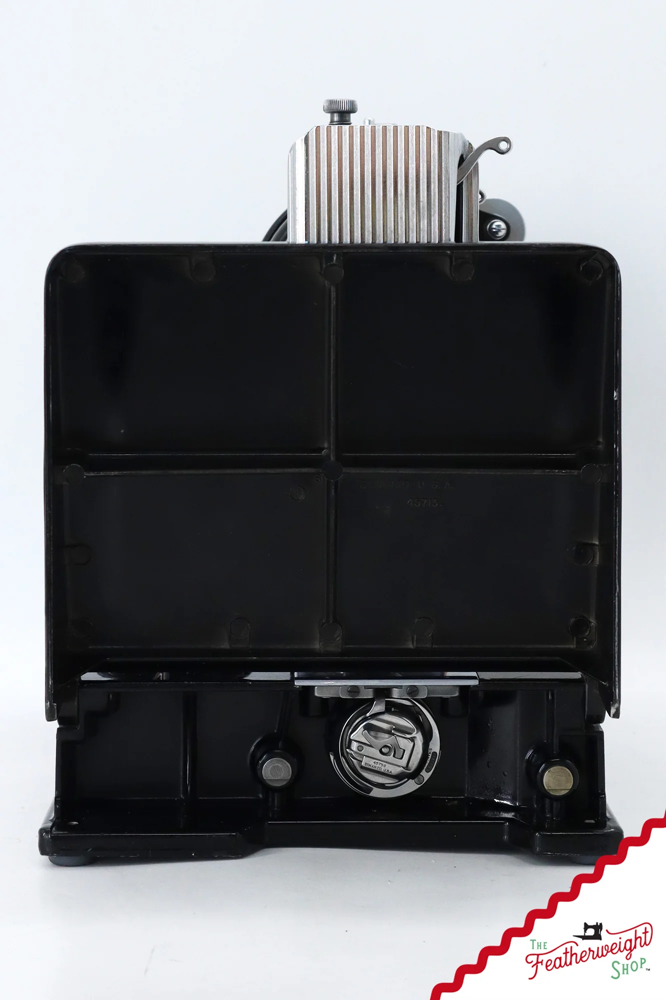 Singer Featherweight 221 Sewing Machine, AM167*** - 1955 - Image 4