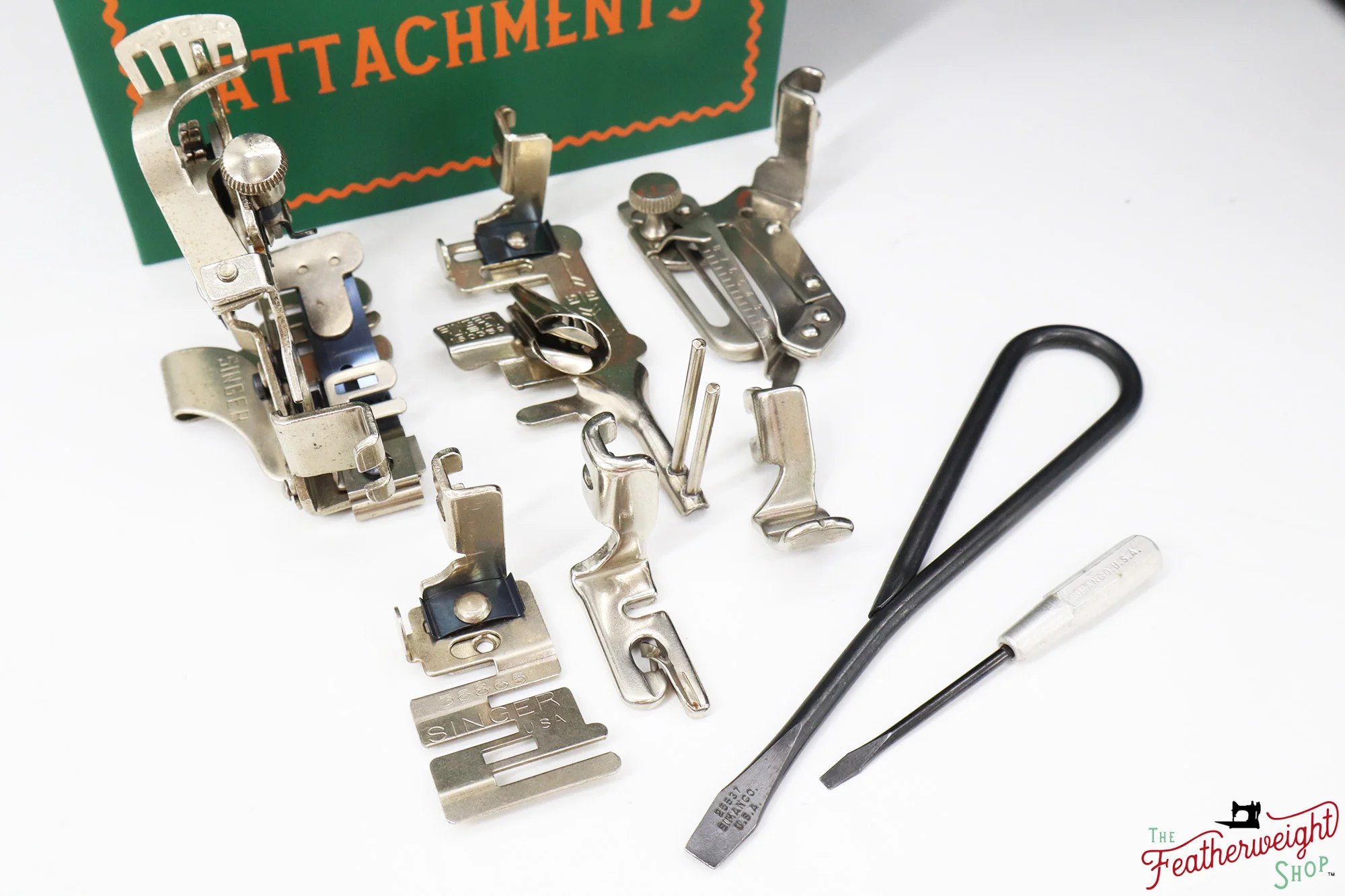 Singer Featherweight 221 Sewing Machine, AM174*** - 1955 - Image 16