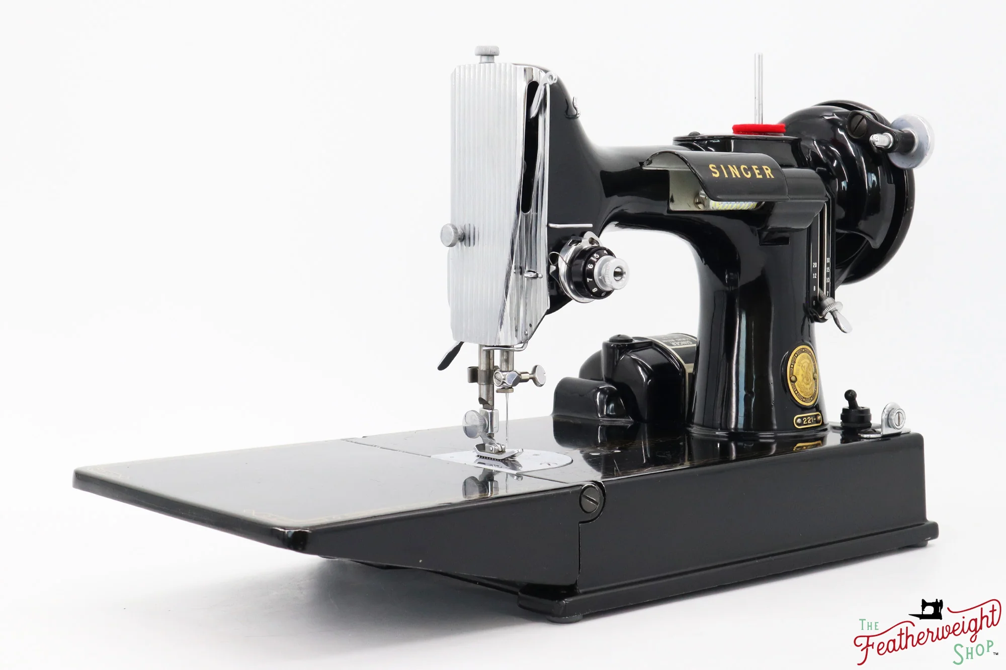 Singer Featherweight 221 Sewing Machine, AM174*** - 1955 - Image 3