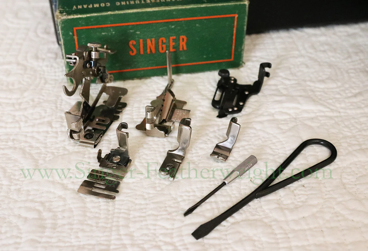 Singer Featherweight 221 Sewing Machine, AM186*** - Image 21