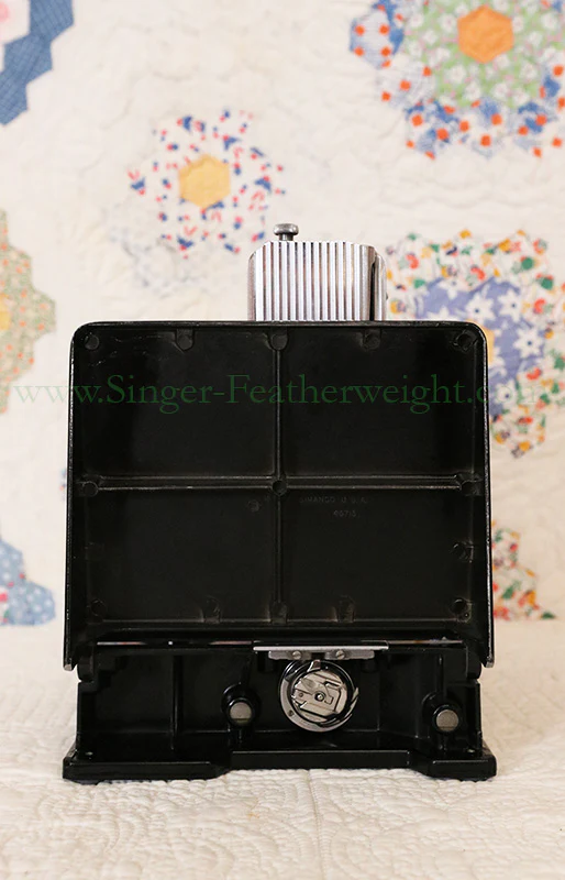 Singer Featherweight 221 Sewing Machine, AM186*** - Image 5