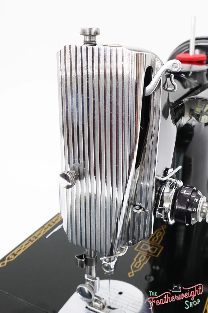 Singer Featherweight 221 Sewing Machine, AM1865** - Image 17