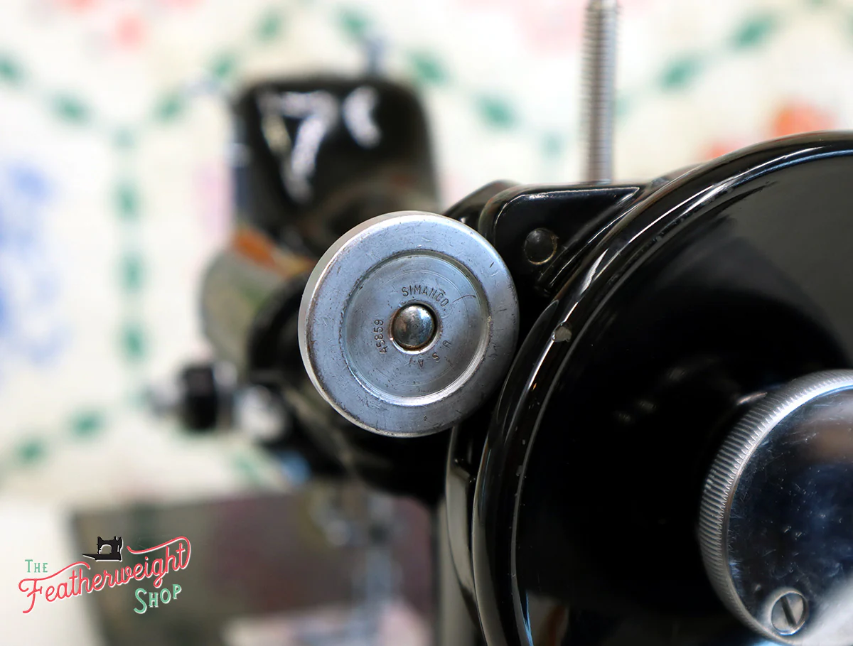 Singer Featherweight 221 Sewing Machine, AM372*** - Image 21