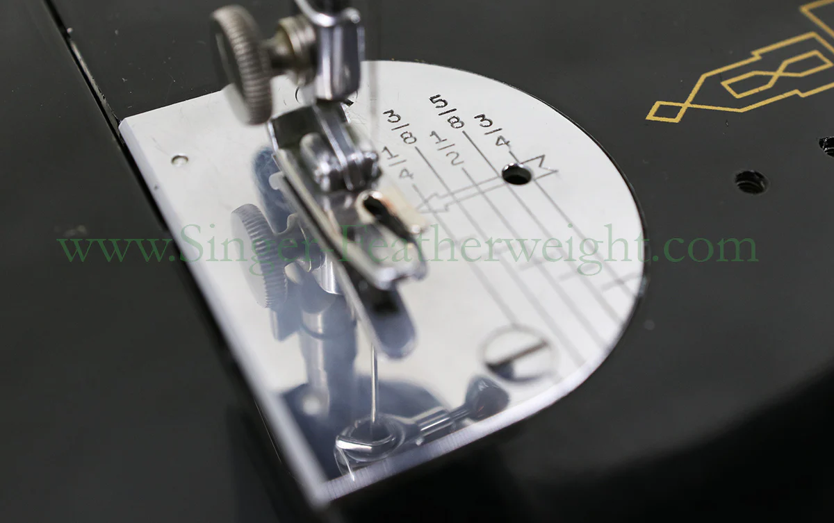 Singer Featherweight 221 Sewing Machine, AM383*** - Image 17