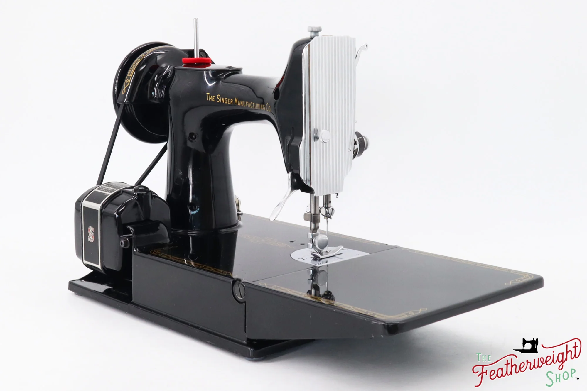 Singer Featherweight 221 Sewing Machine, AM388*** - 1956 - Image 5