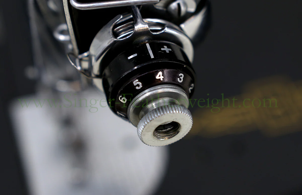 Singer Featherweight 221 Sewing Machine, AM404*** - Image 16