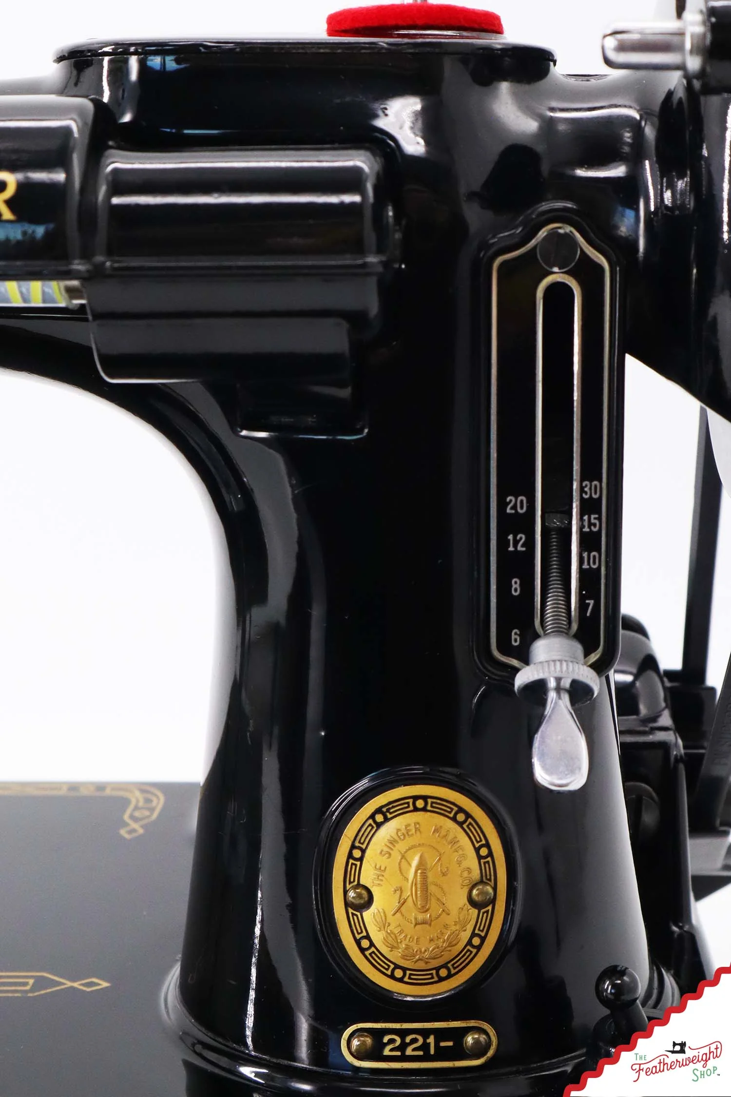 Singer Featherweight 221 Sewing Machine, AM659*** - 1957 - Image 16