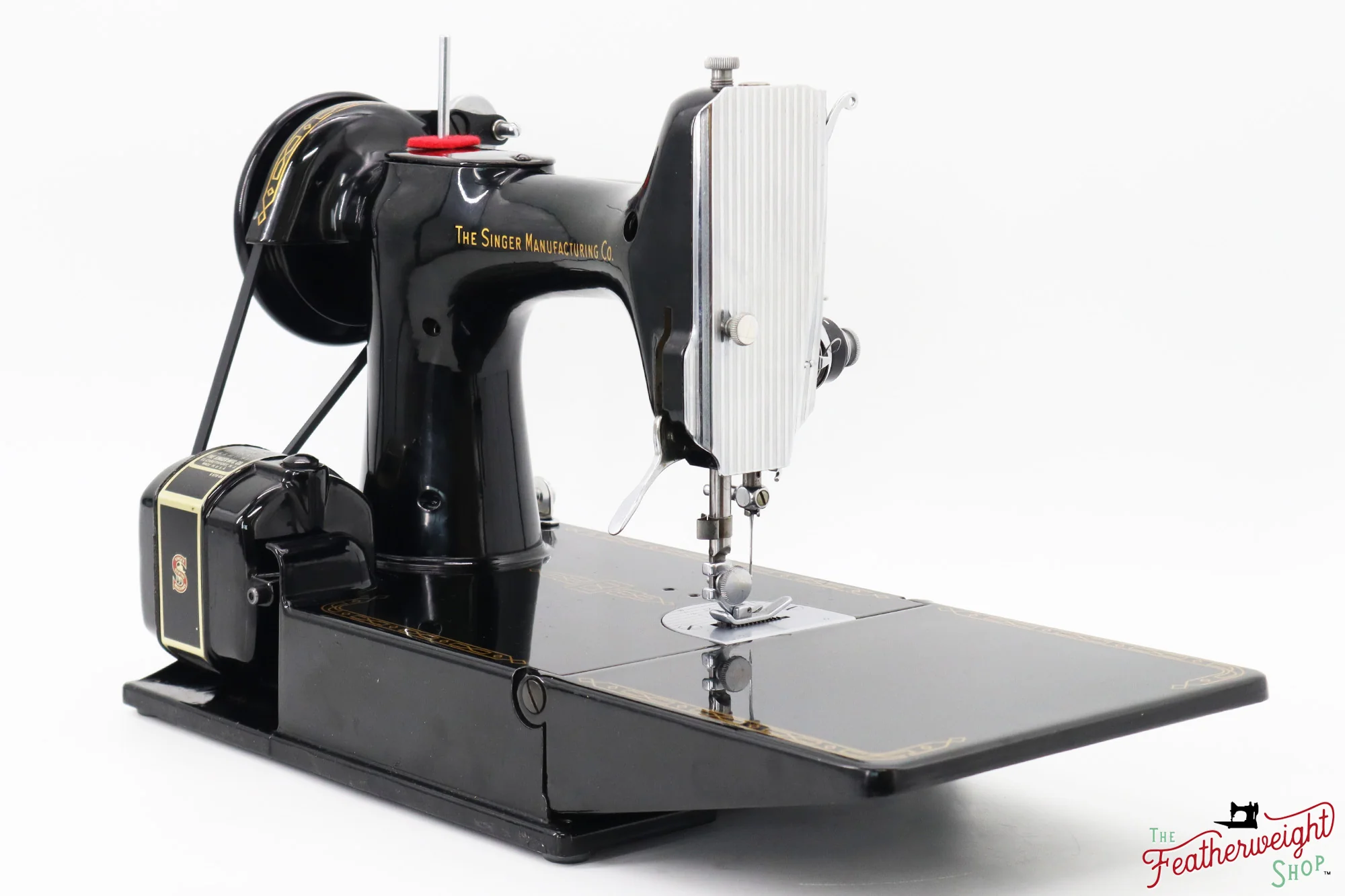 Singer Featherweight 221 Sewing Machine, AM673*** - 1957 - Image 6