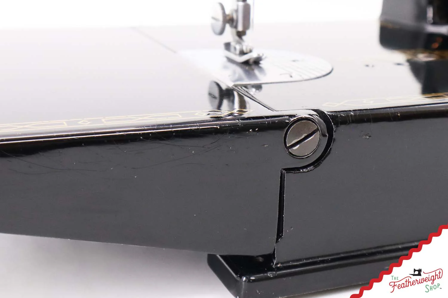 Singer Featherweight 221 Sewing Machine, AM695*** - 1957 - Image 10