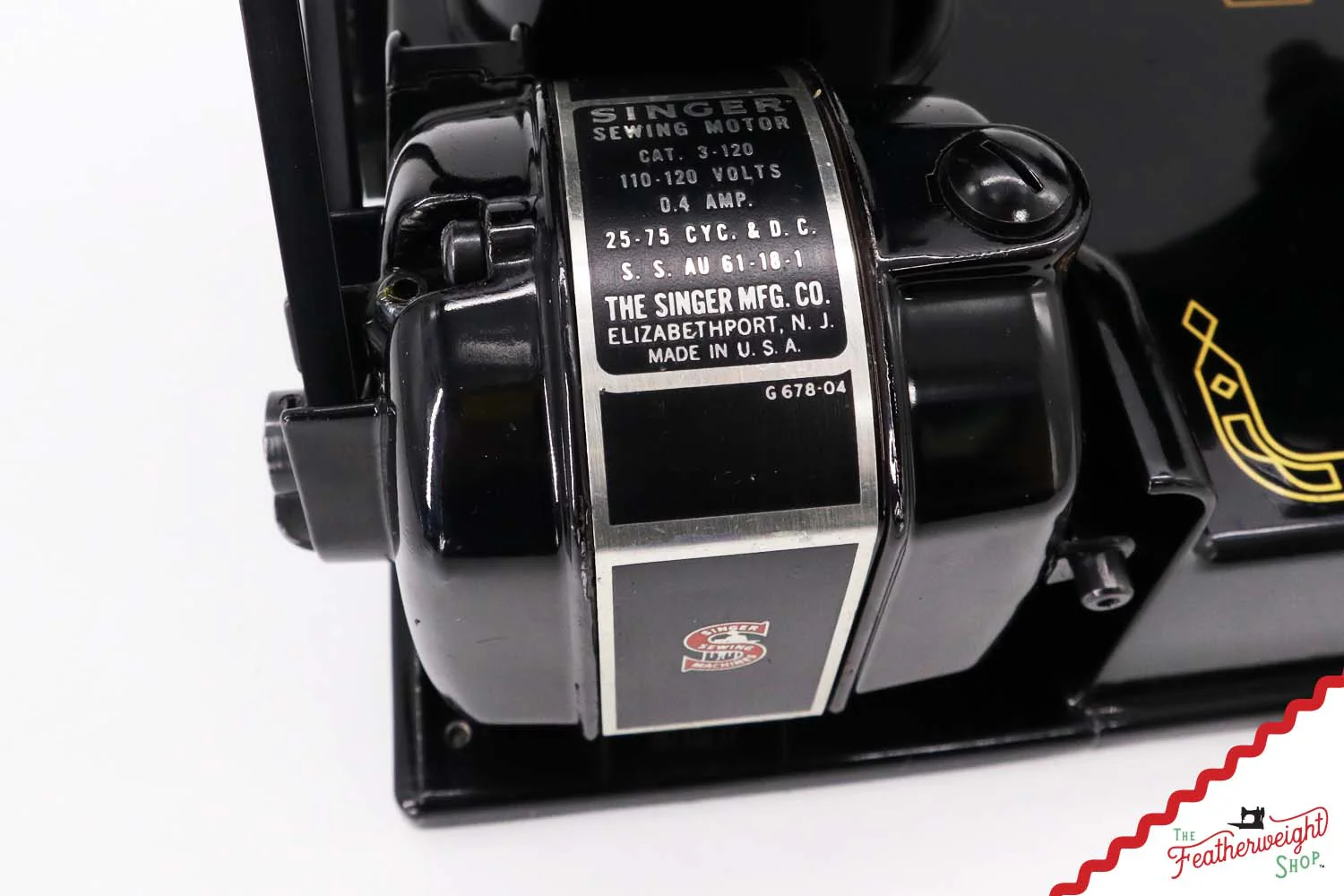 Singer Featherweight 221 Sewing Machine, AM695*** - 1957 - Image 17