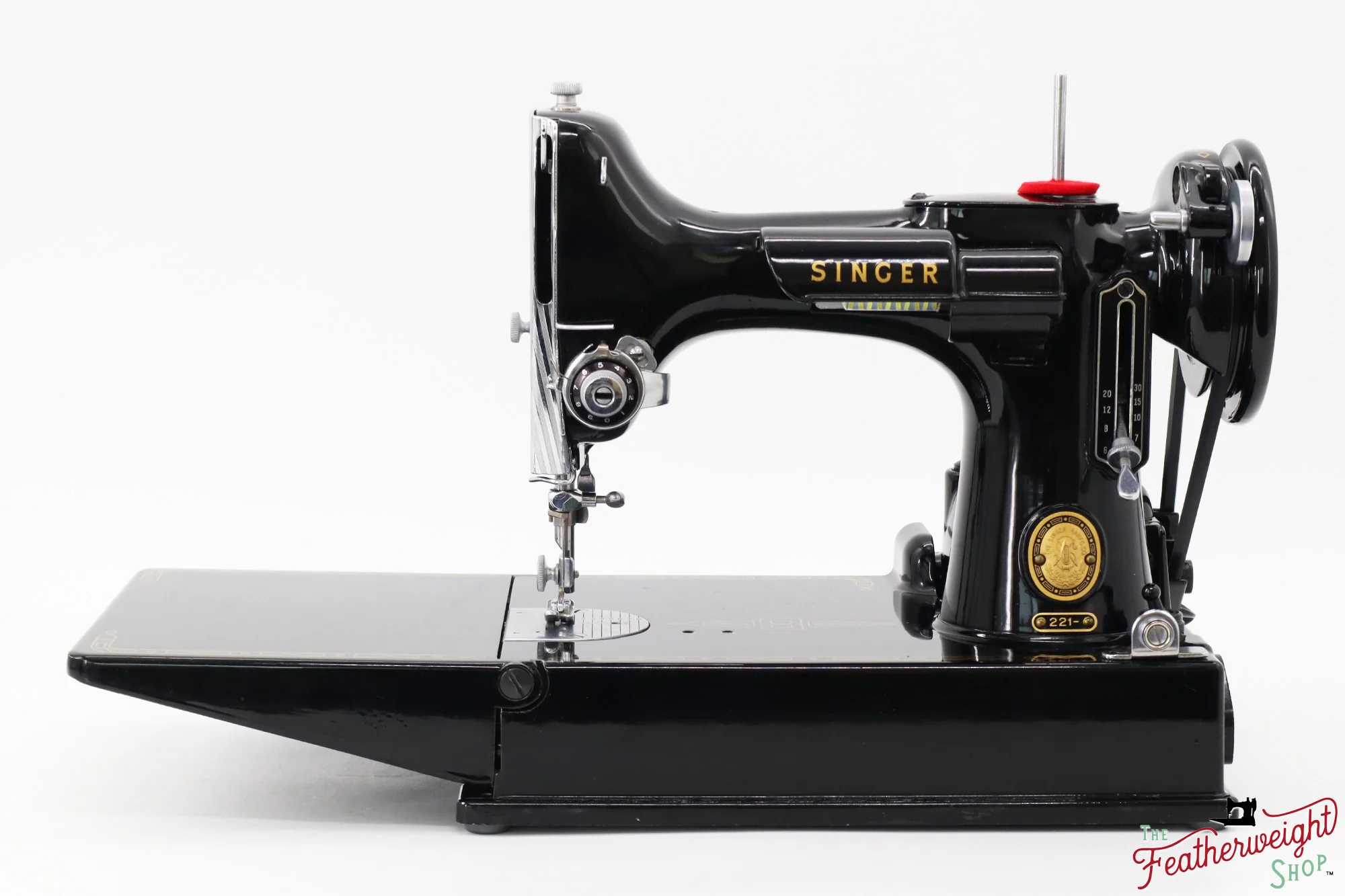 Singer Featherweight 221 Sewing Machine, AM698*** - 1957 - Image 2
