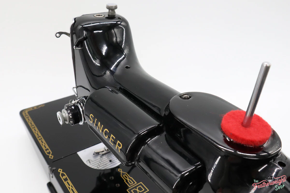Singer Featherweight 221 Sewing Machine, AM774*** - Image 14